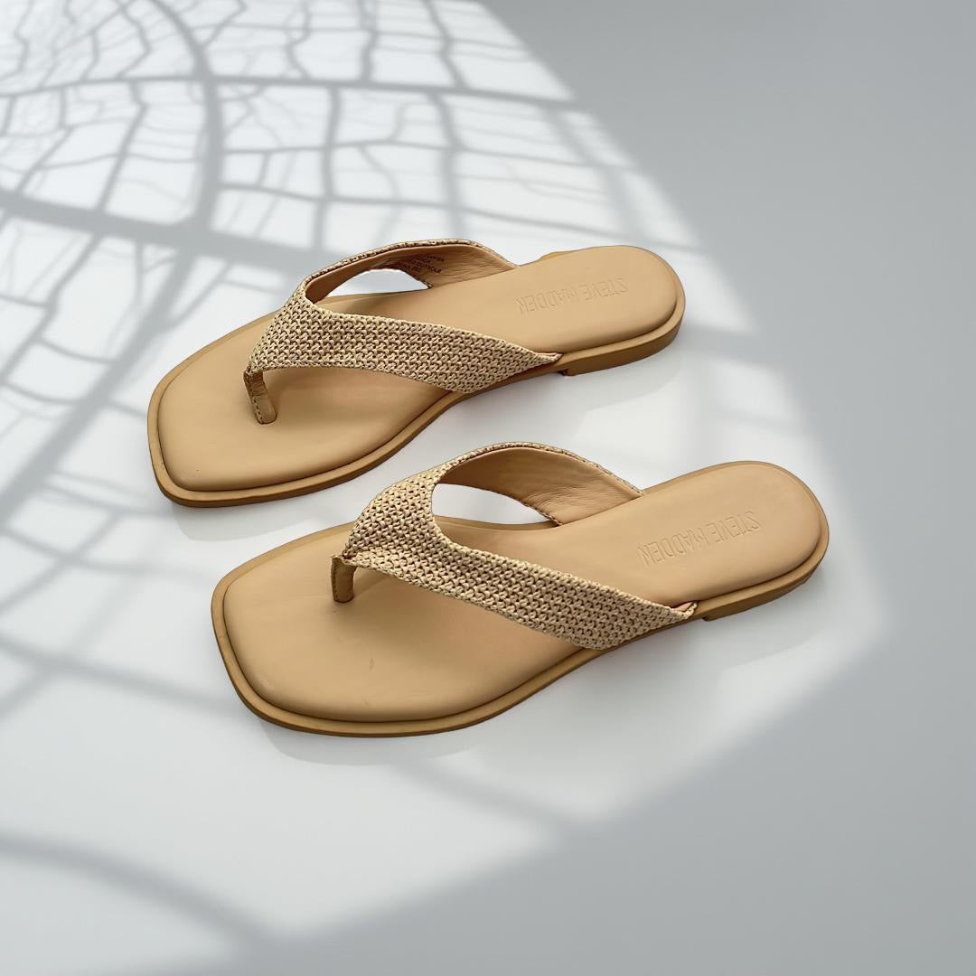 Steve Madden Faux Raffia Slippers in Natural