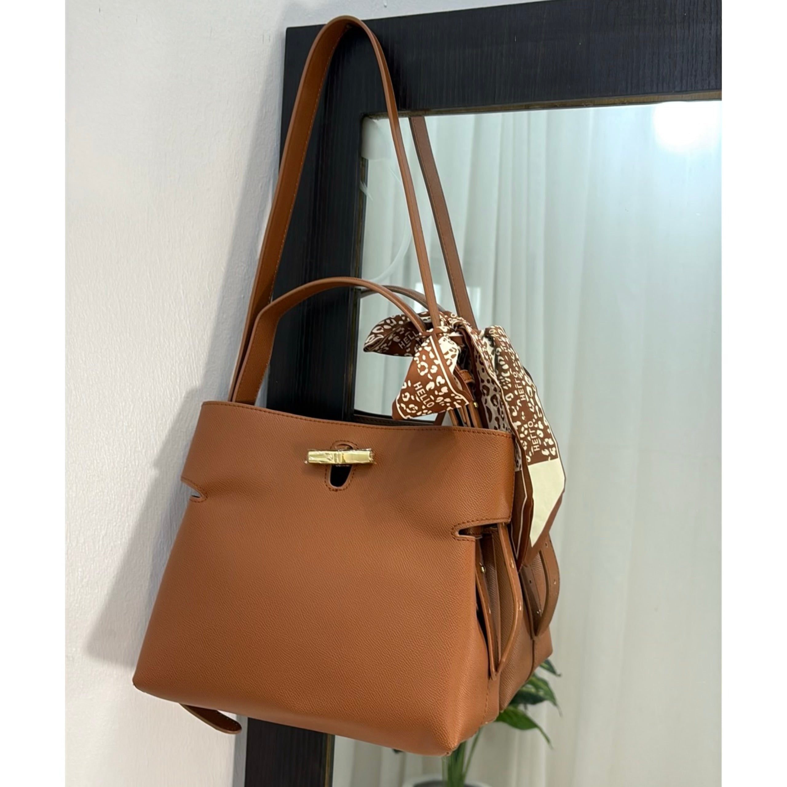 Versse Leather Bucket Bag in Brown