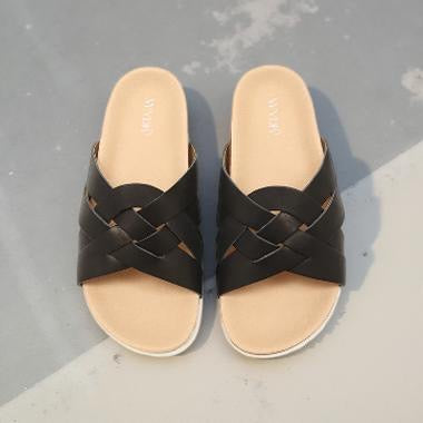 Wydr Studios Cross Strap Slide in Black