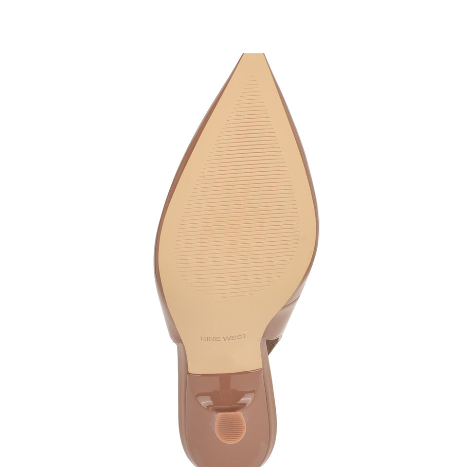 Nine West Patent Leather Pointed Slingbacks in Nude