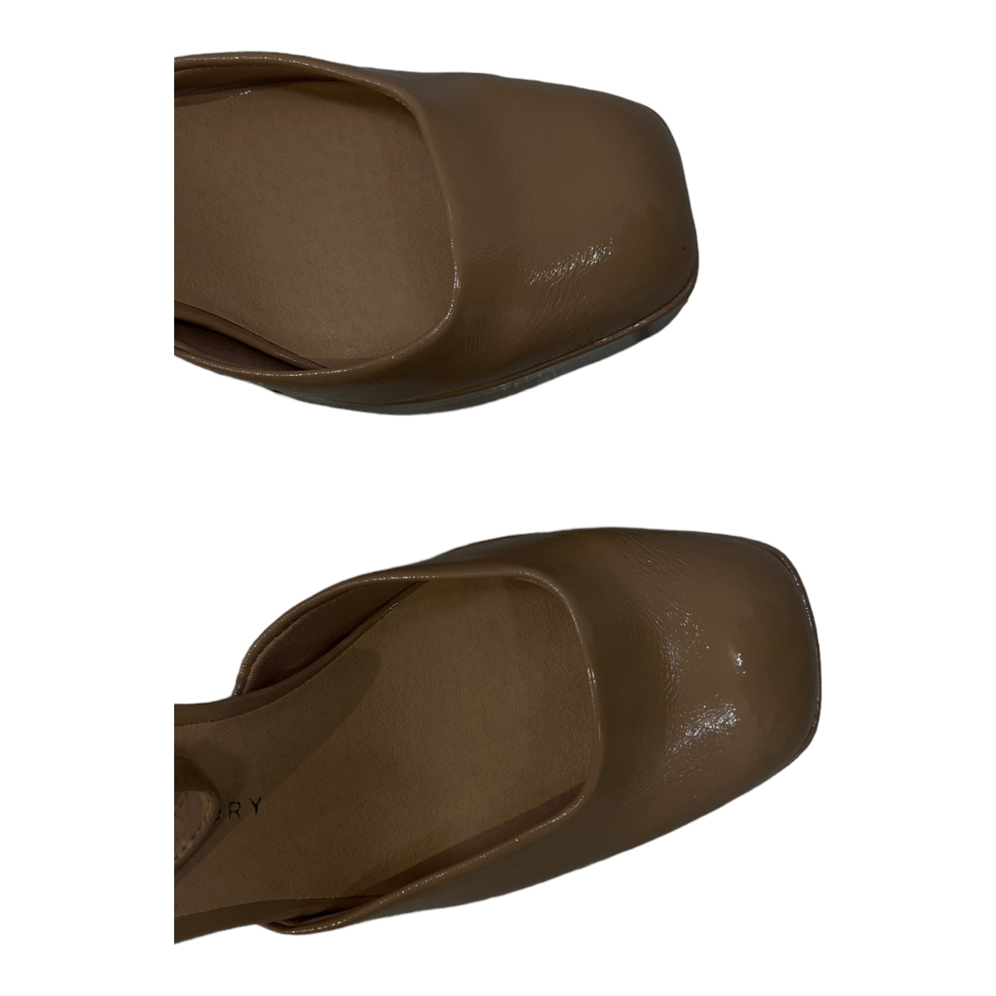 CHINESE LAUNDRY PLATFORM BLOCK HEEL PUMP IN NUDE