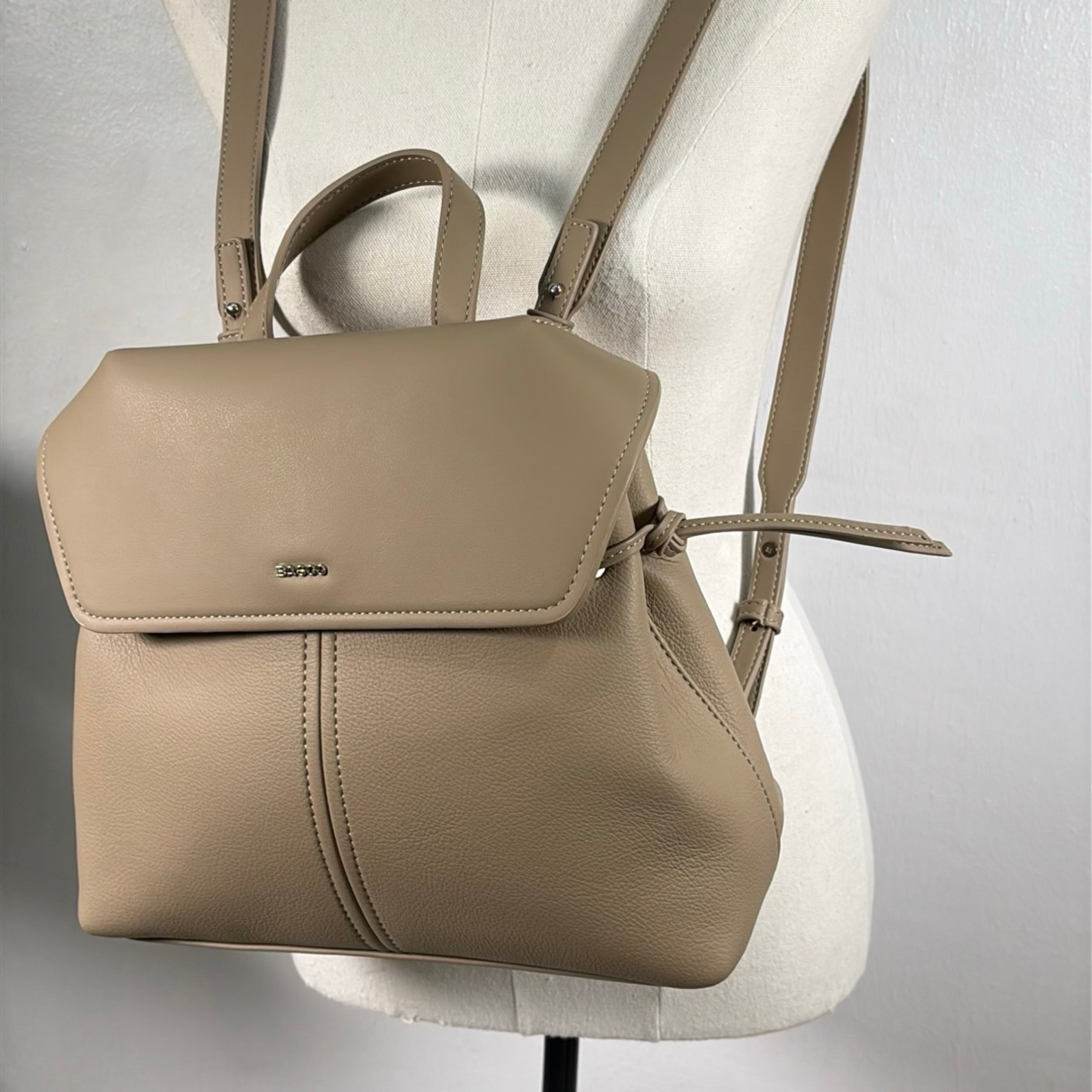 Bagco Backpack in Beige
