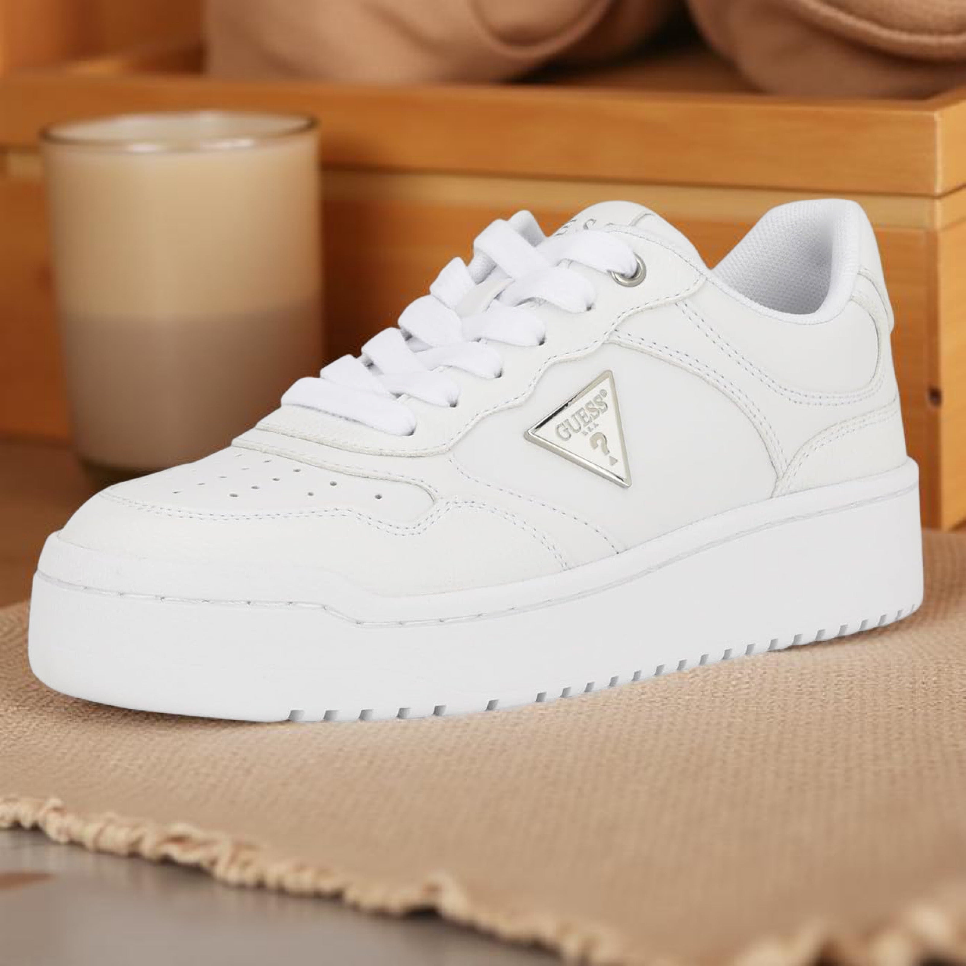 Guess Logo Detail Classic Sneakers in White