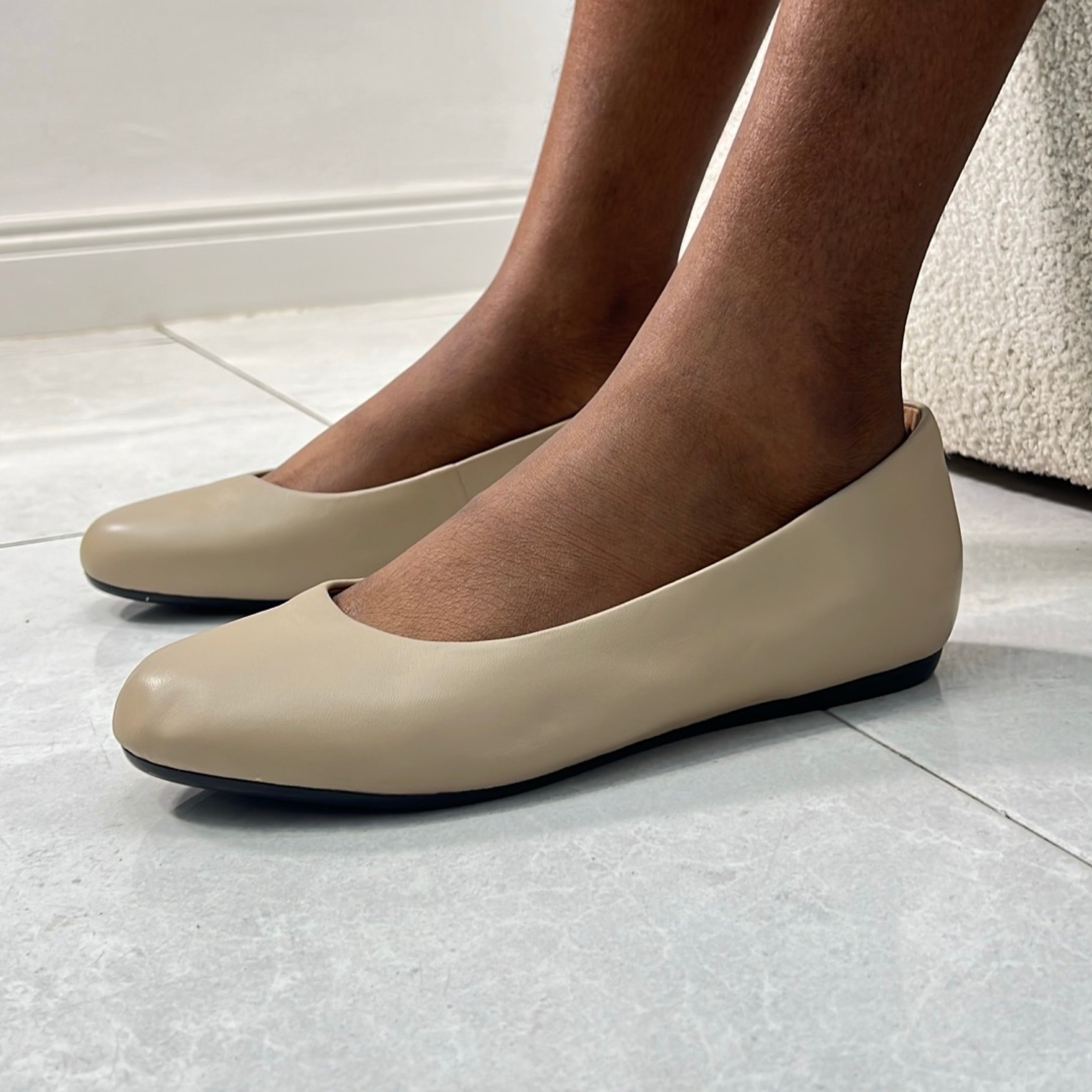 Rockport Almond Toe Pump in Nude