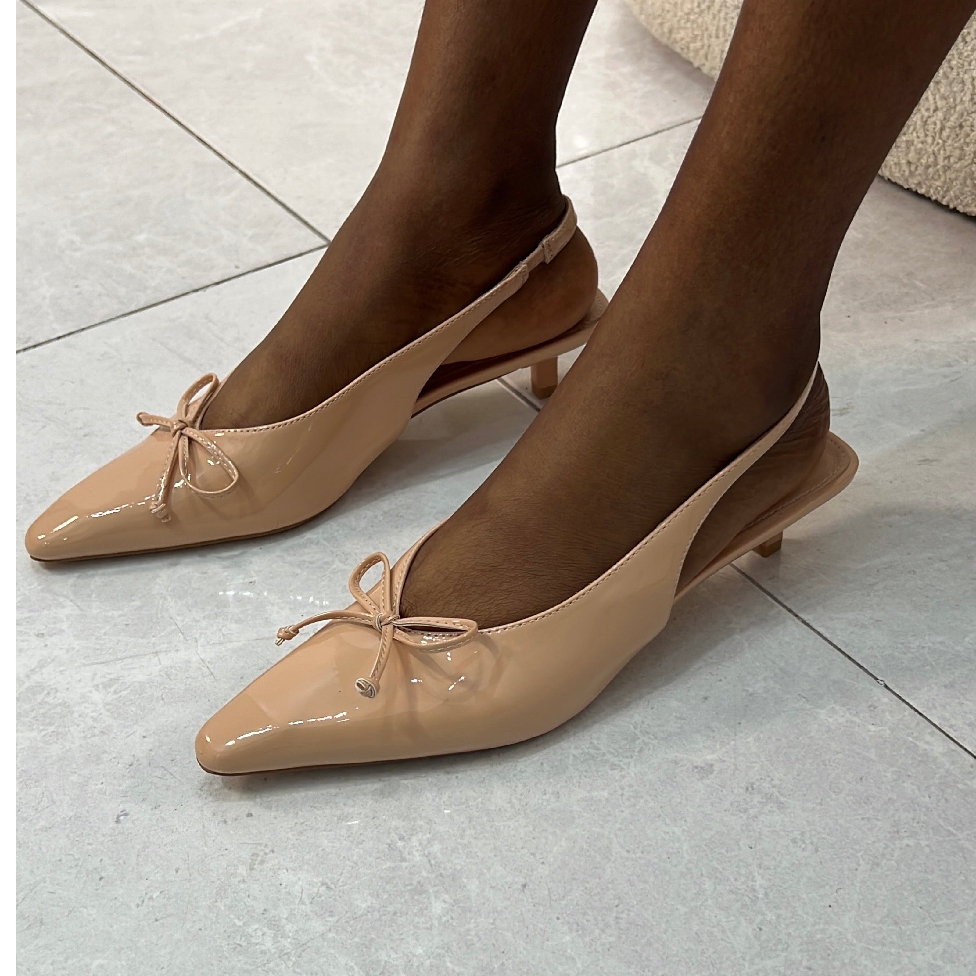 Prime Bow Detail Patent Leather Pointed Toe Slingback Heels in Tan