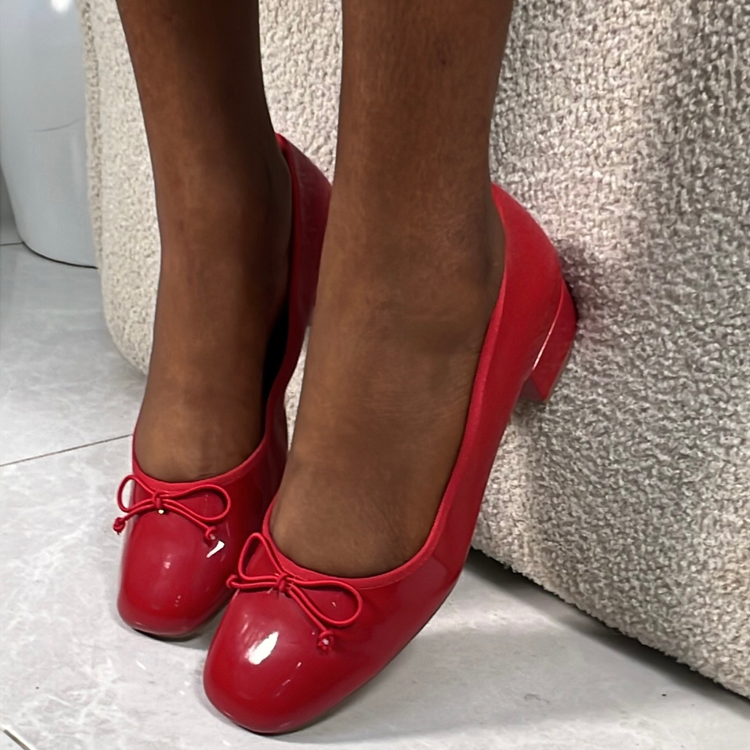 Bold Bow Detail Patent Leather Block Heel Pump in Red