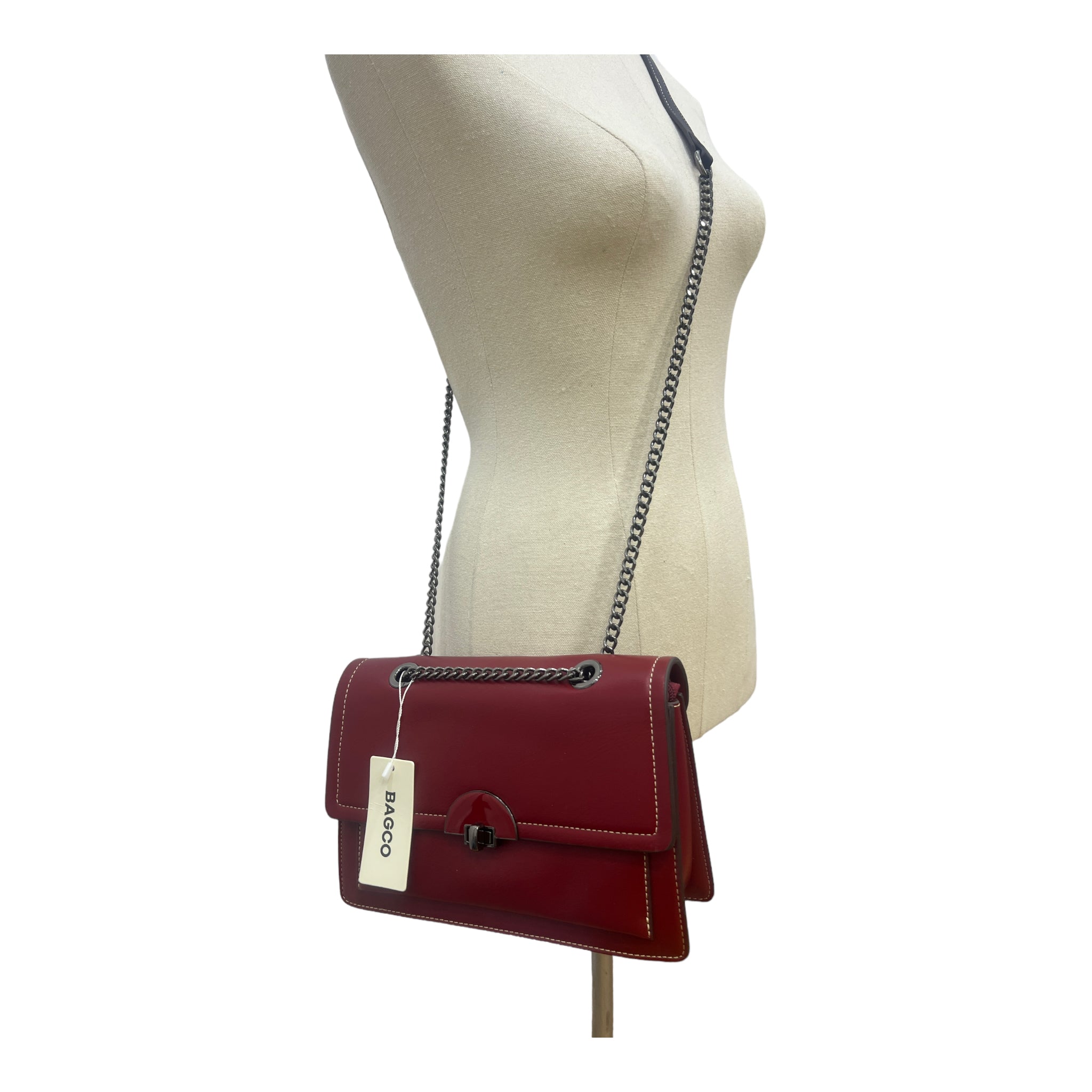 BAGCO MINI STRUCTURED SLINGBAG IN DARK-RED