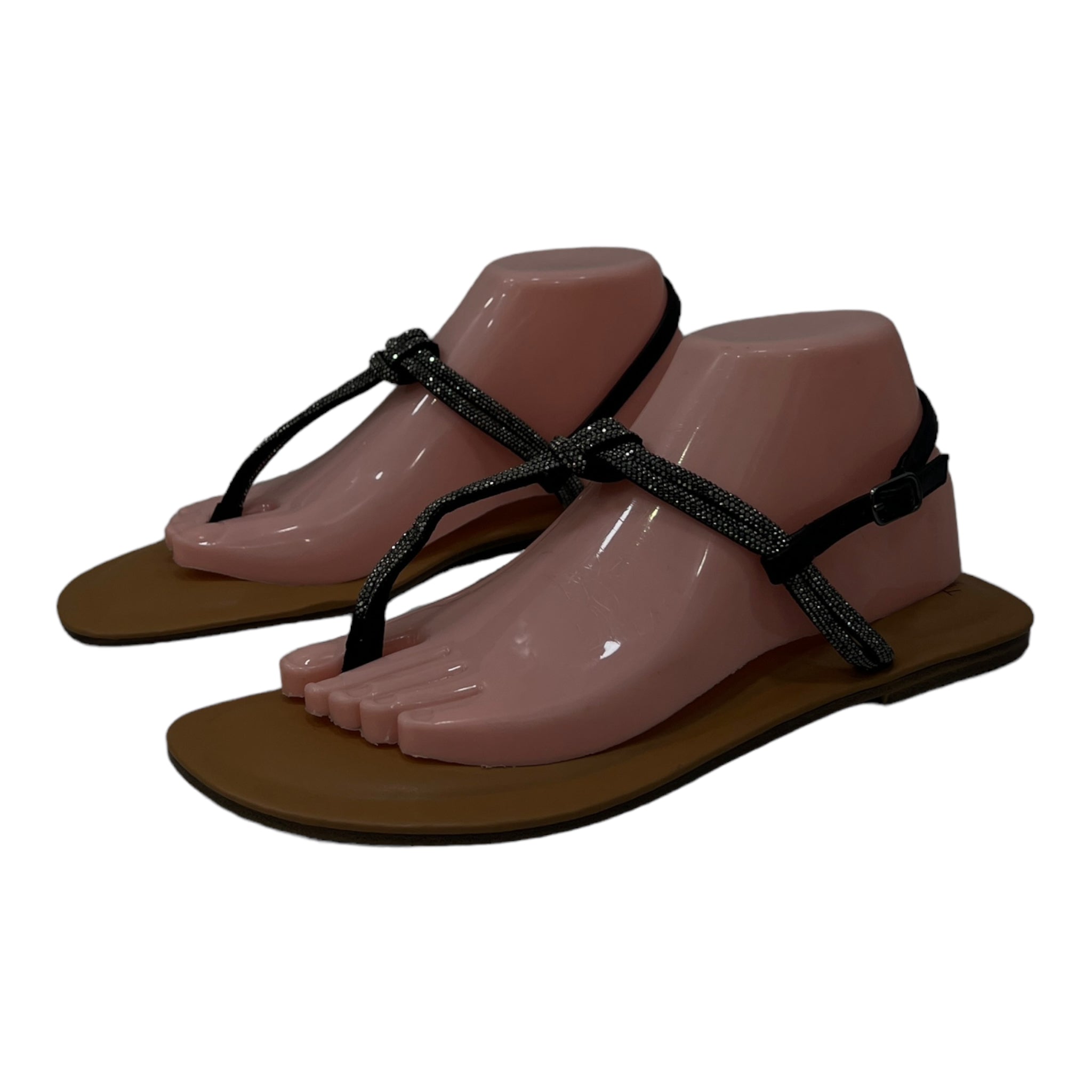 TIME & TRUE TOE THONG EMBELLISHED STRAP SANDAL IN WHITE