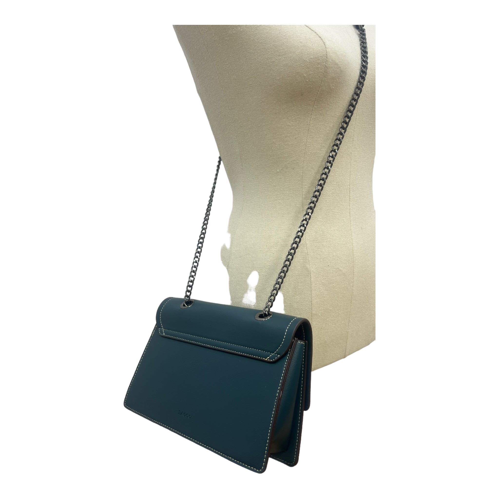 BAGCO MINI STRUCTURED SLINGBAG IN NAVY