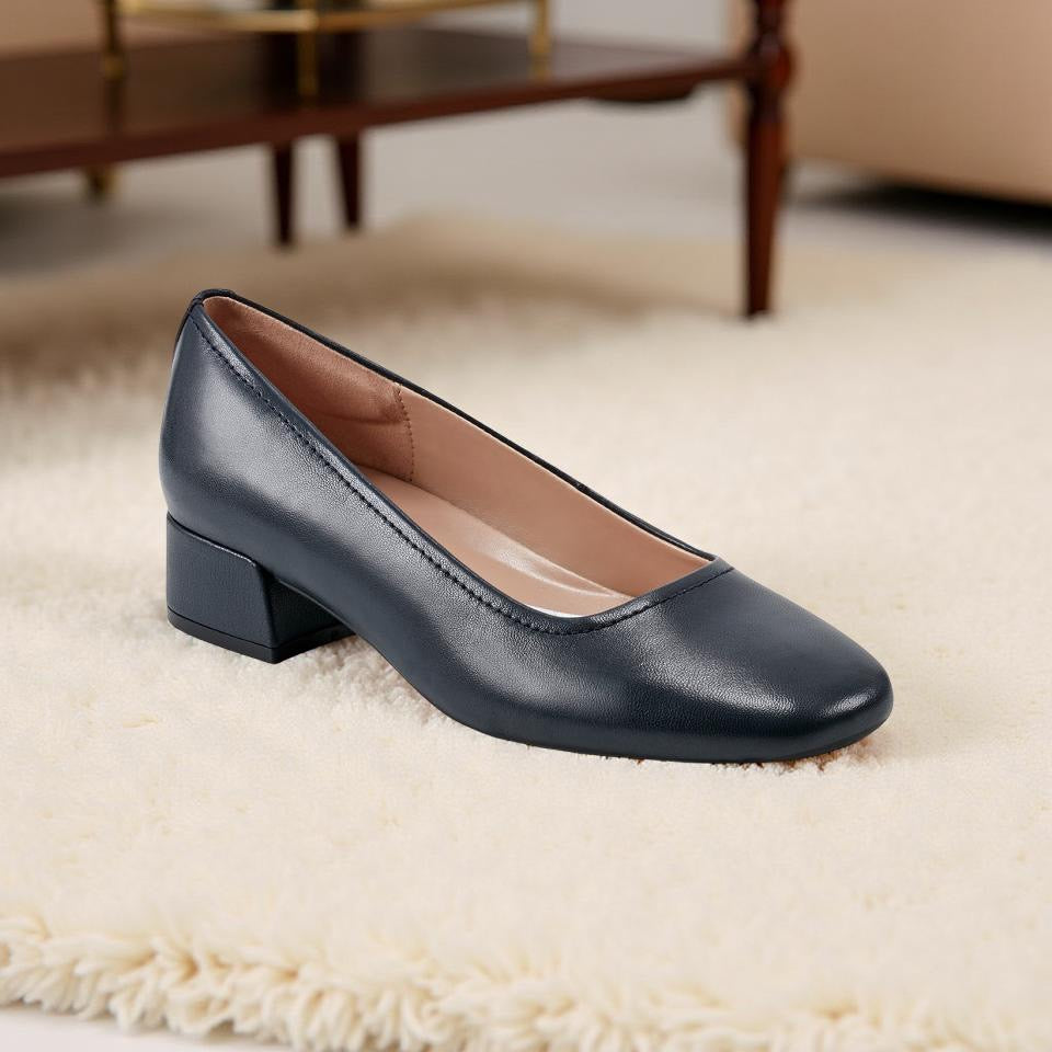 Easy Spirit Leather Block Heel Pump in Navy