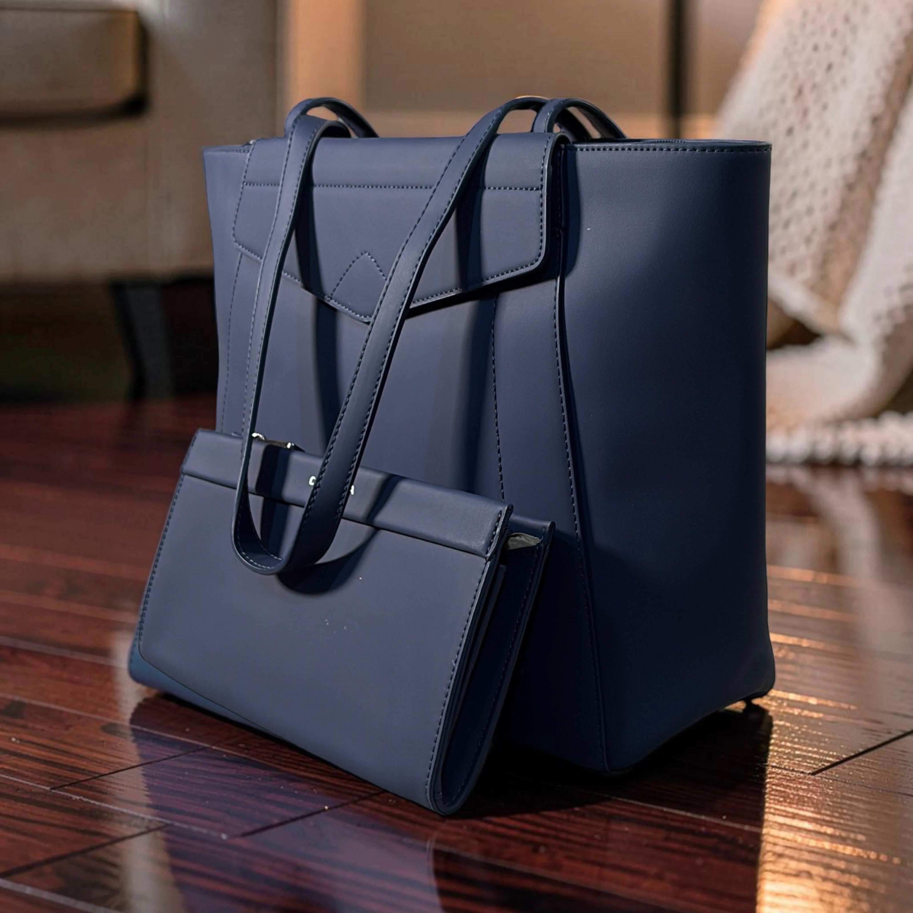 Chrisbella Large Contrast Shoulder Bag in Navy