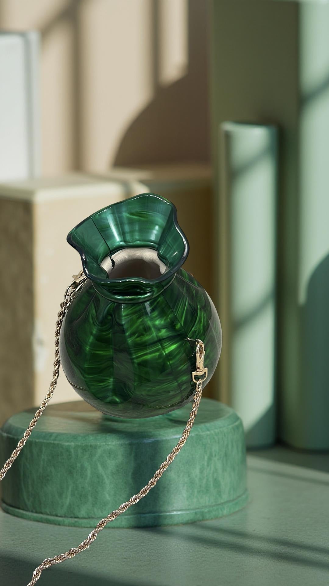 Acrylic Pot-Shaped Clutch Purse in Green