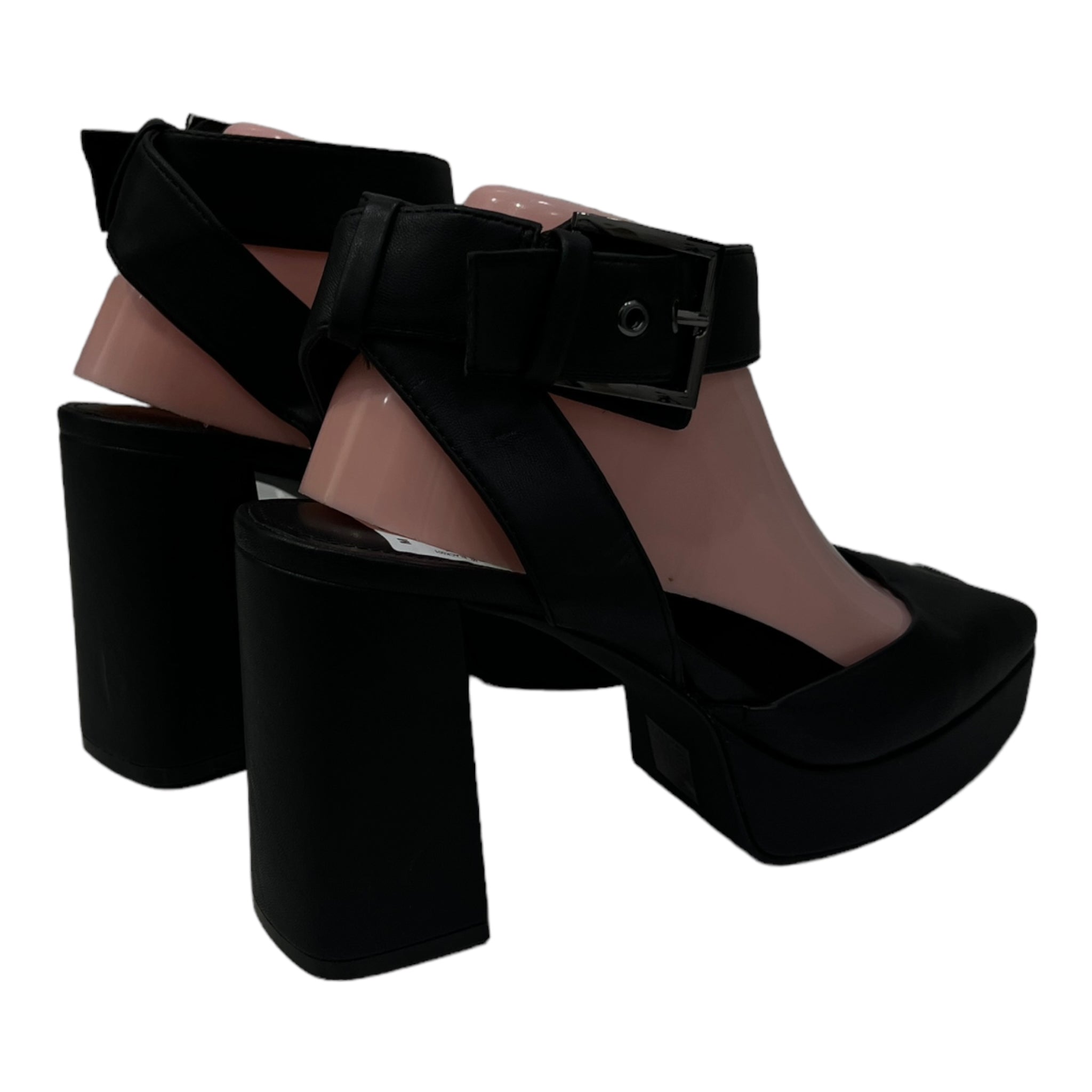 DKNY PLATFORM BLOCK HEEL PUMP IN BLACK