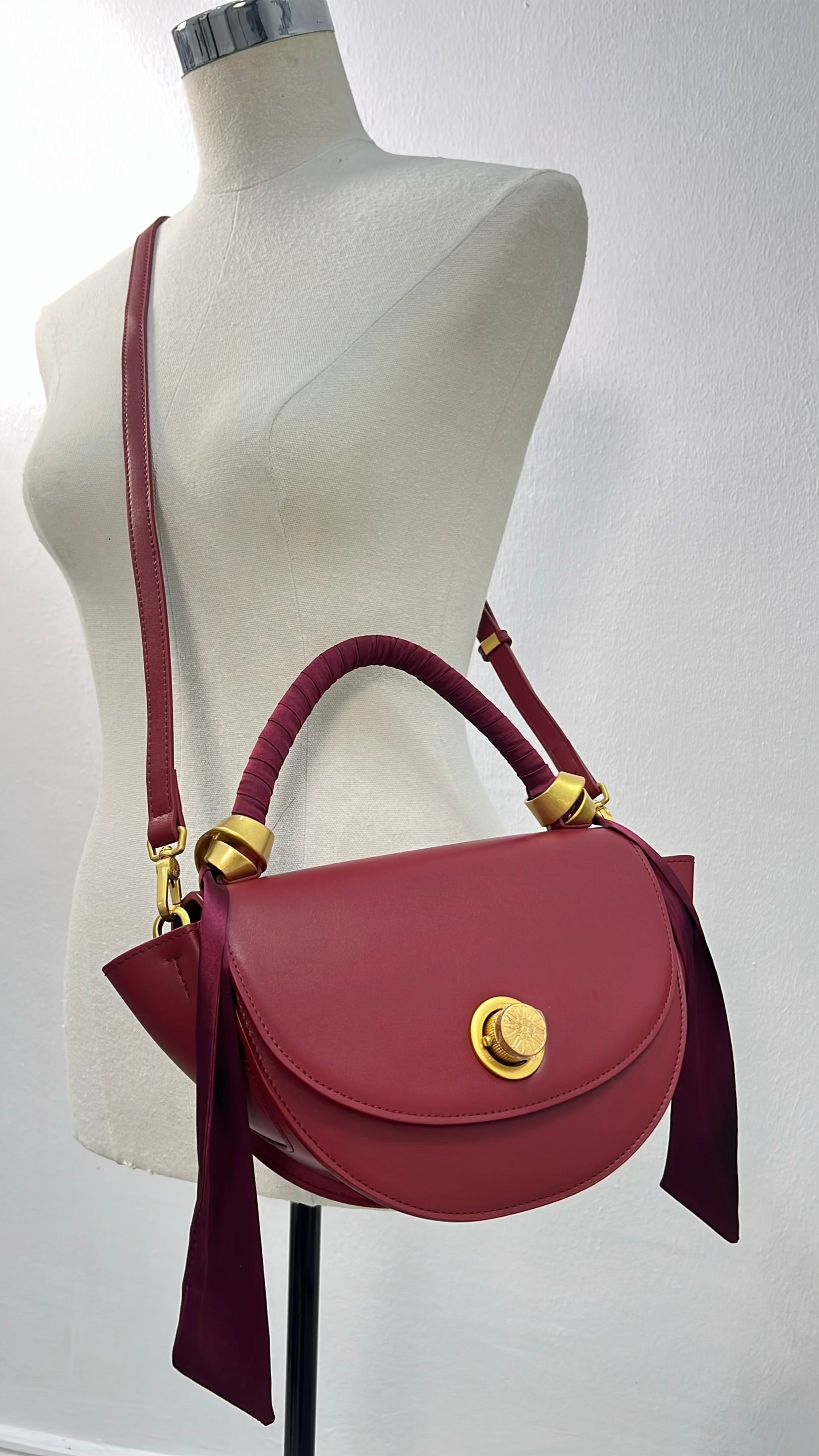 Versse Mini Top Handle Winged Bag in Wine