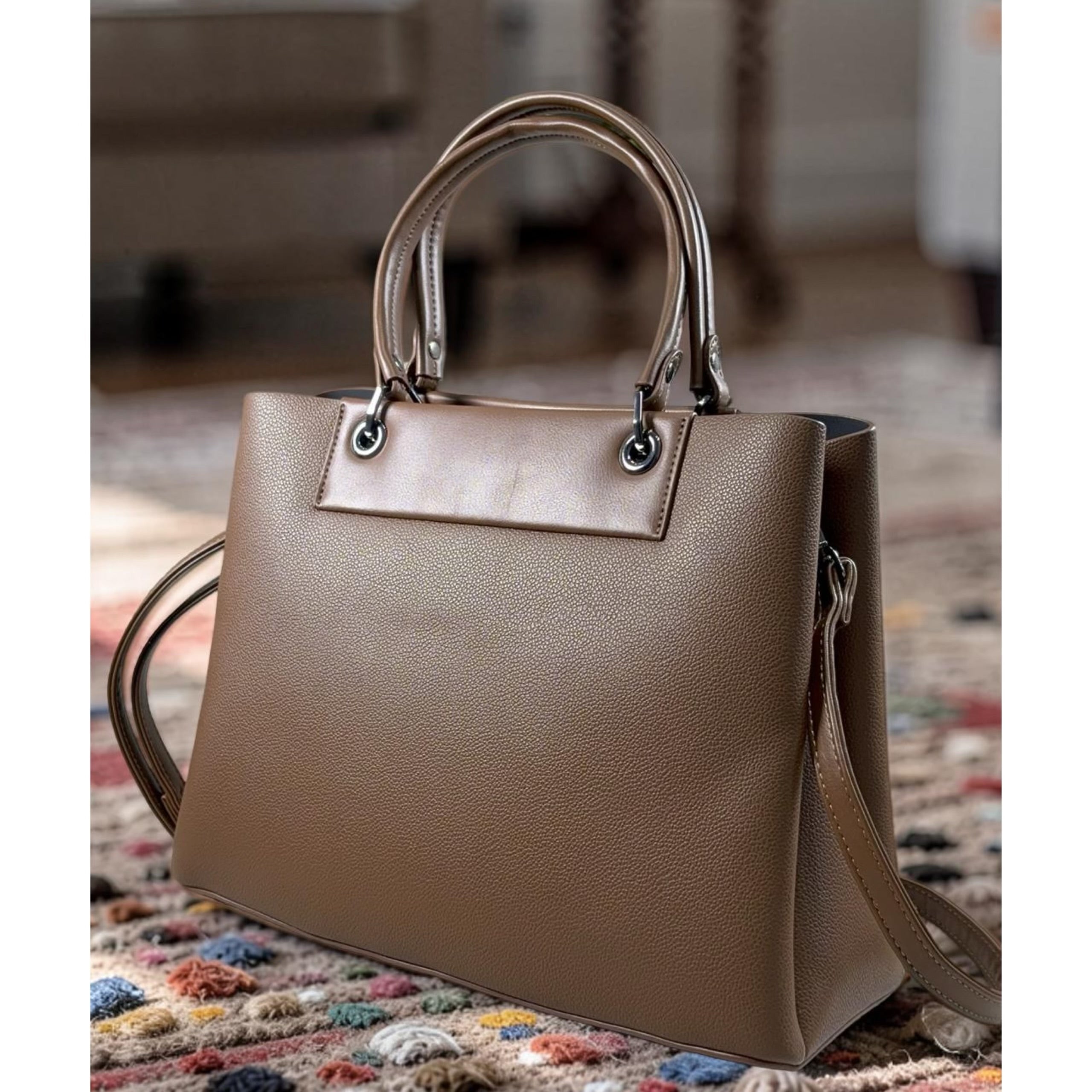 Bagco Logo Leather Contrast Bag in Coffee