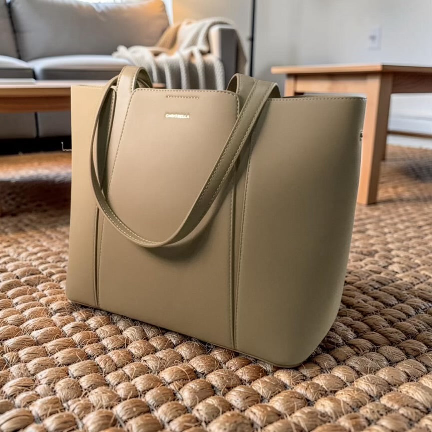 Chrisbella Leather Large Bag in Beige