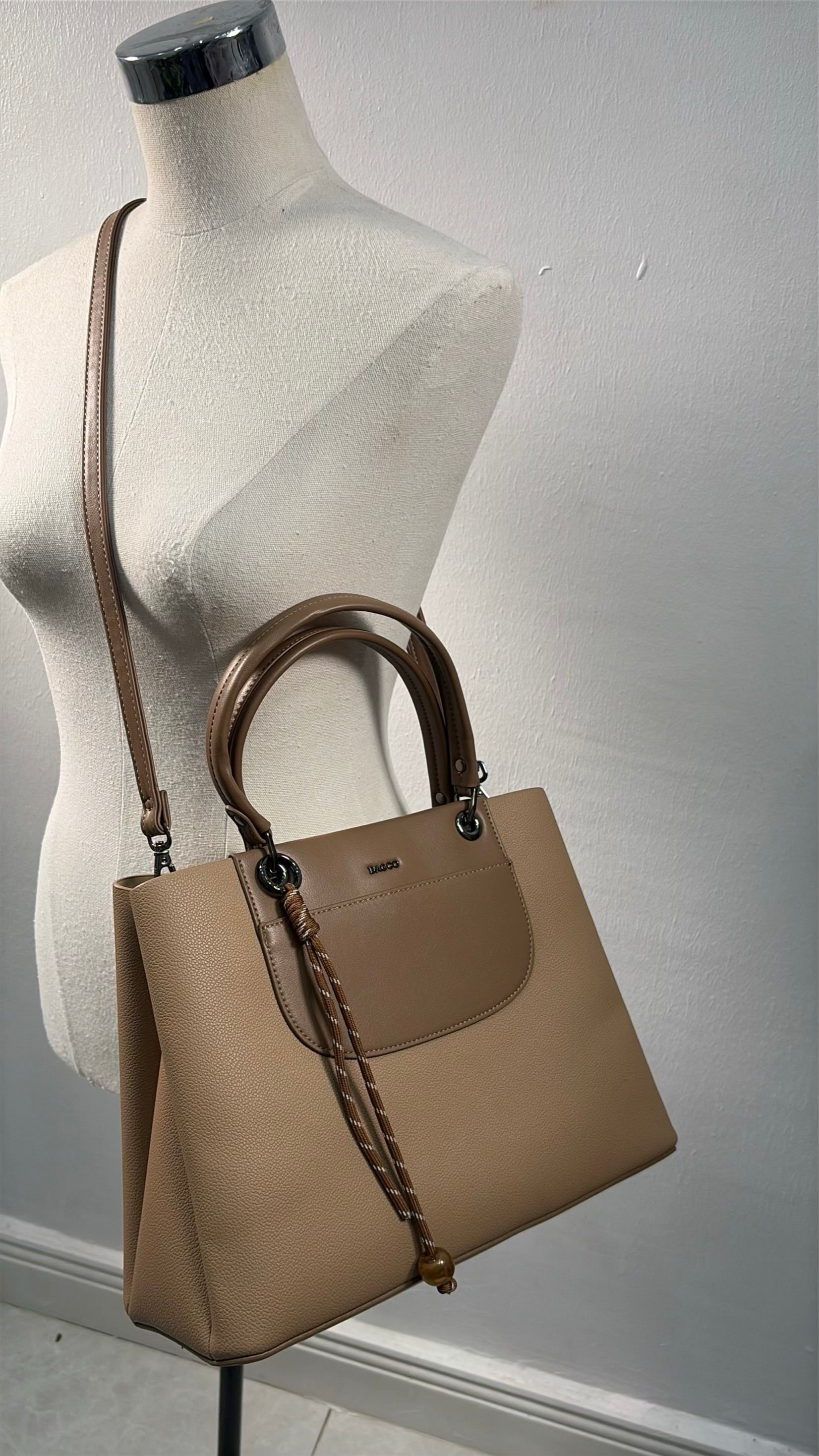 Bagco Logo Leather Contrast Bag in Khaki