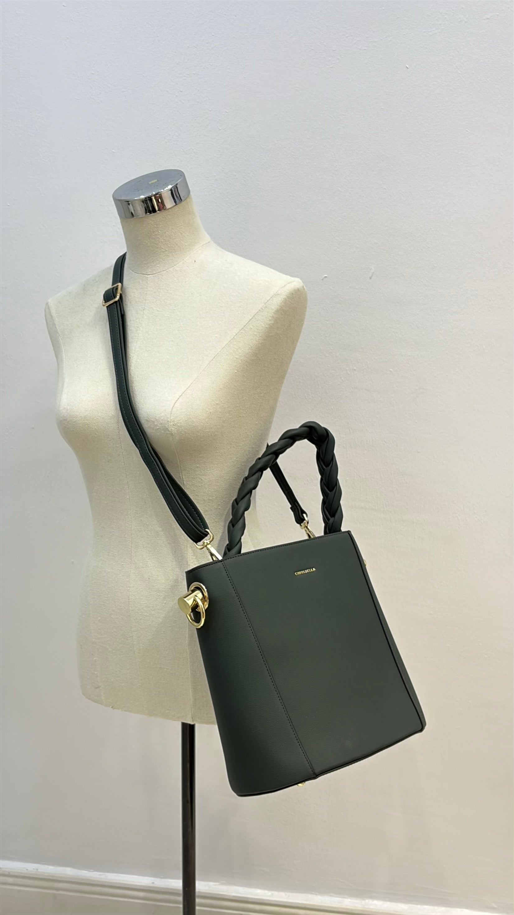 Chrisbella Drawstring Bucket Bag in Green