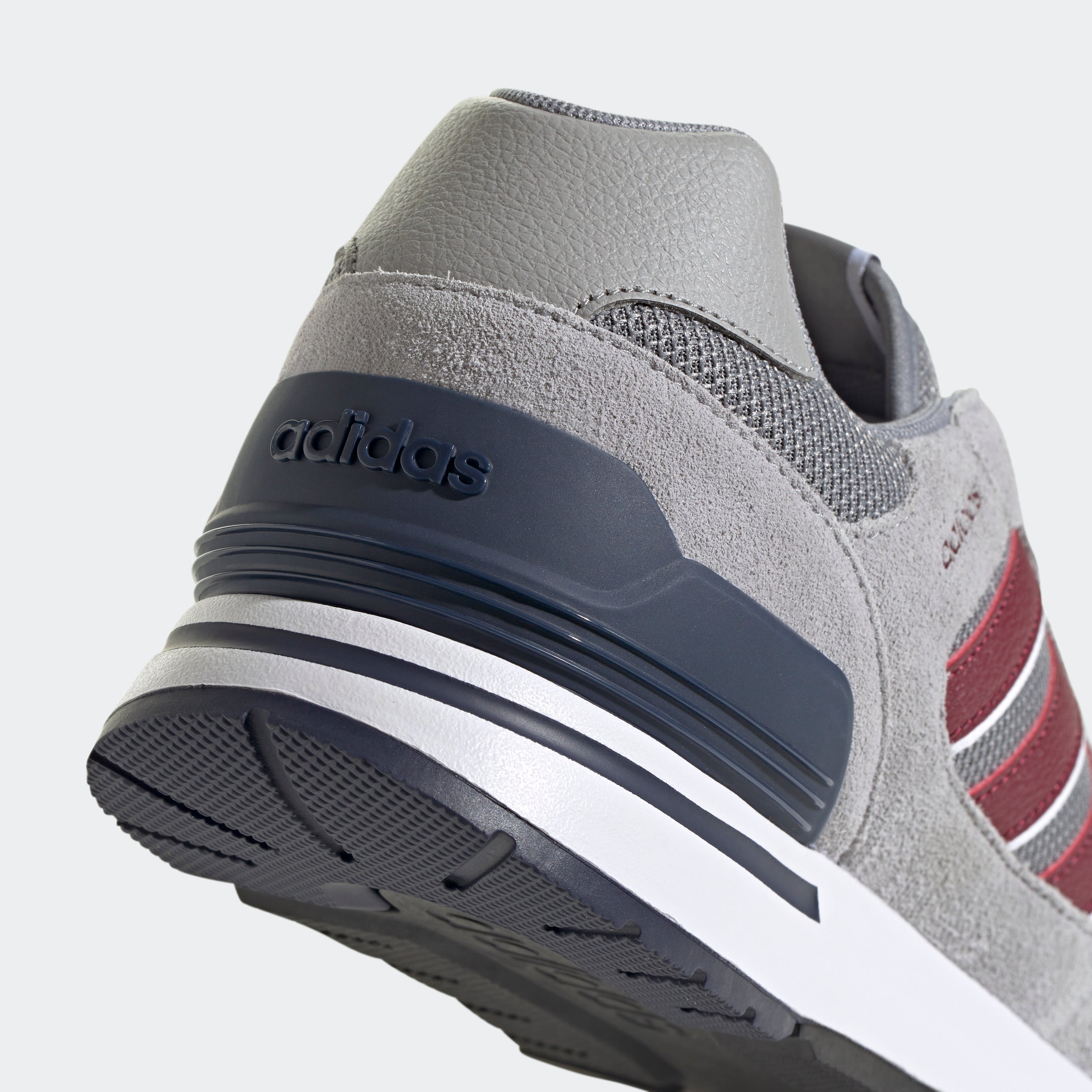 Adidas RUN 80s Sneakers in Grey