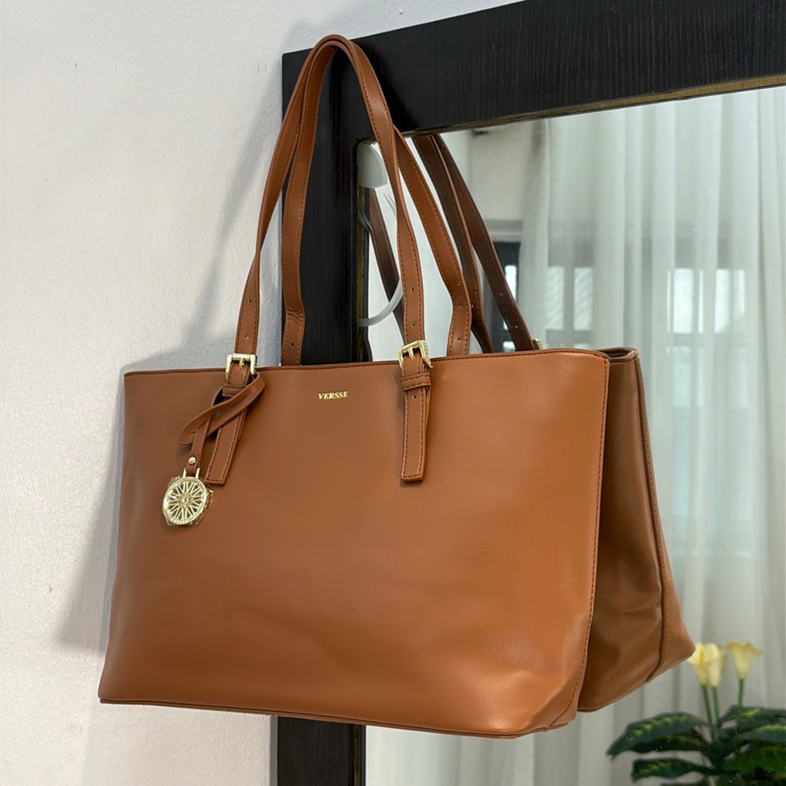 Versse Tote Bag in Brown