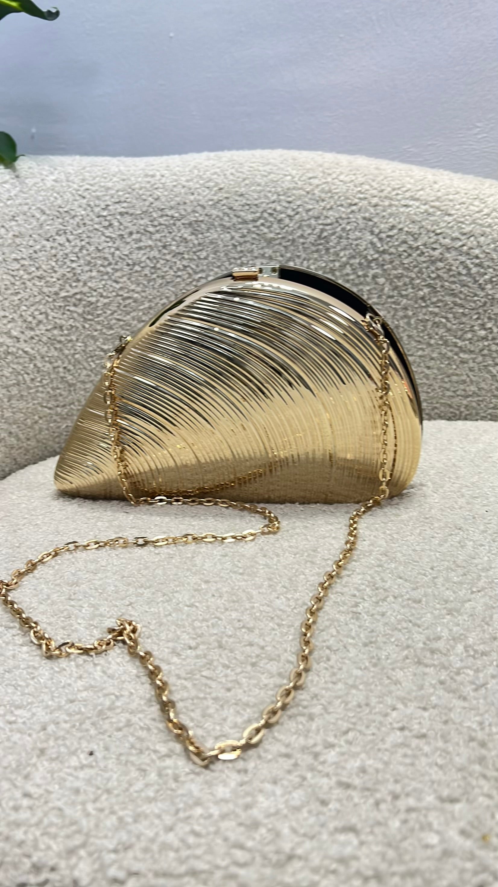 Metallic Shell-Shaped Clutch Purse in Gold