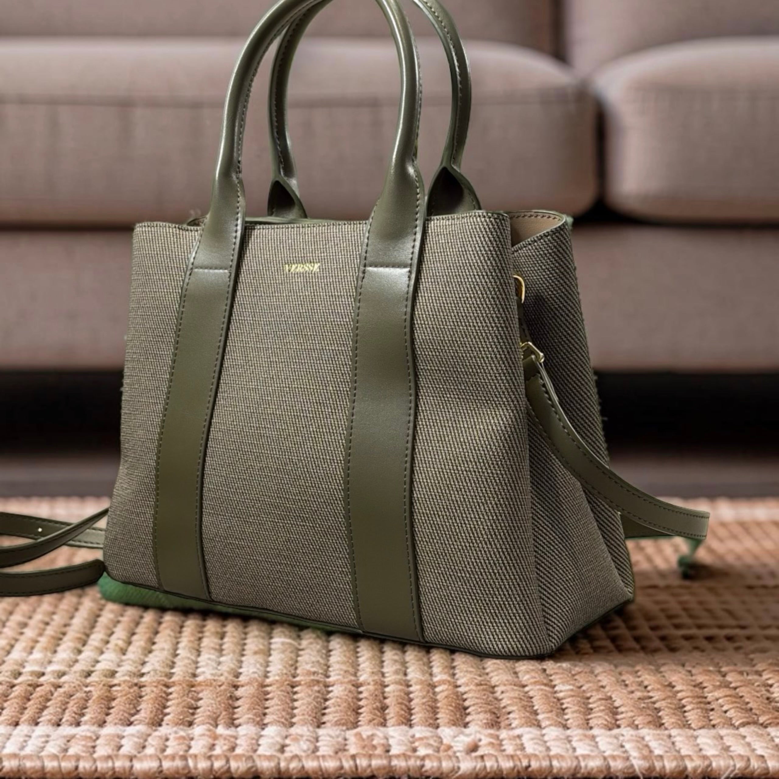 Versse Textured Fabric Structured Toe in Green