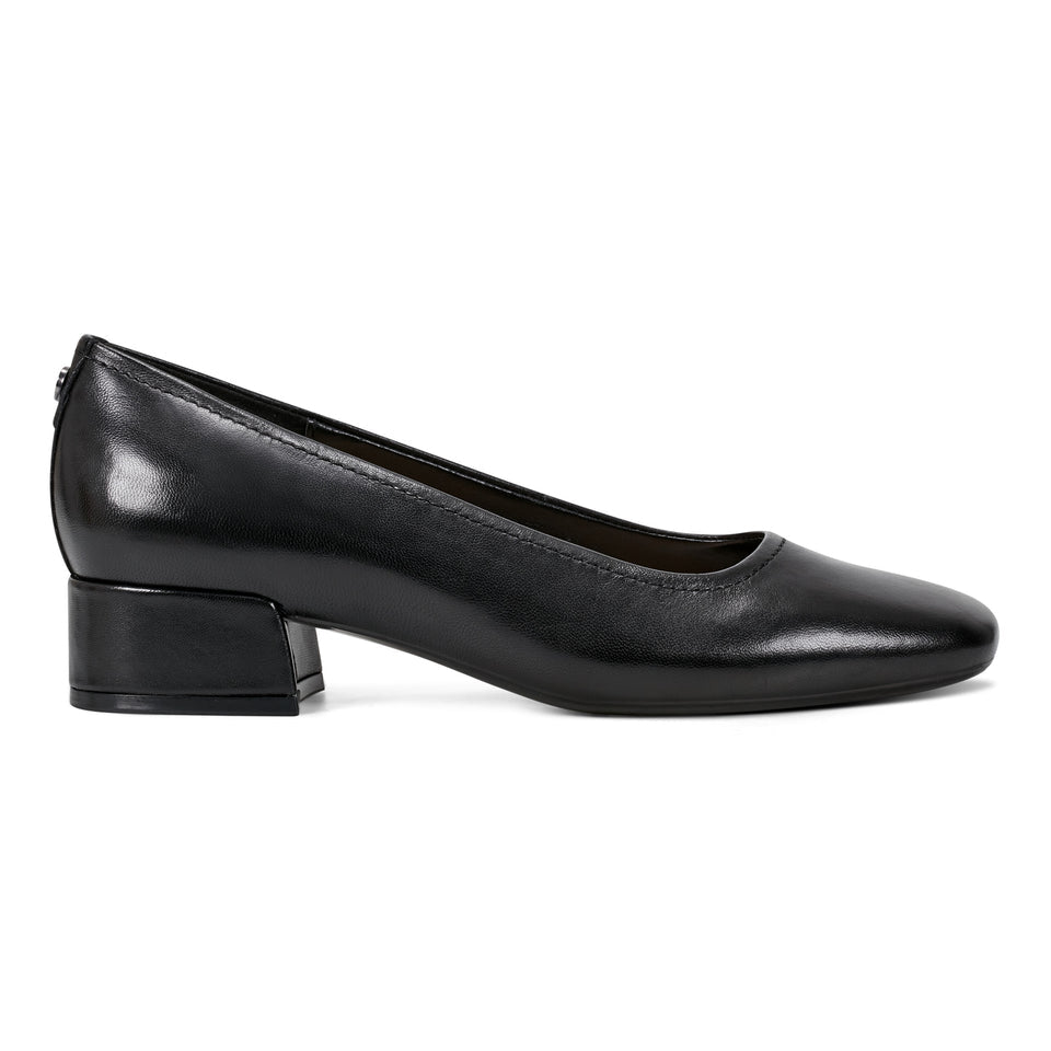 Easy Spirit Leather Block Heel Pump in Black