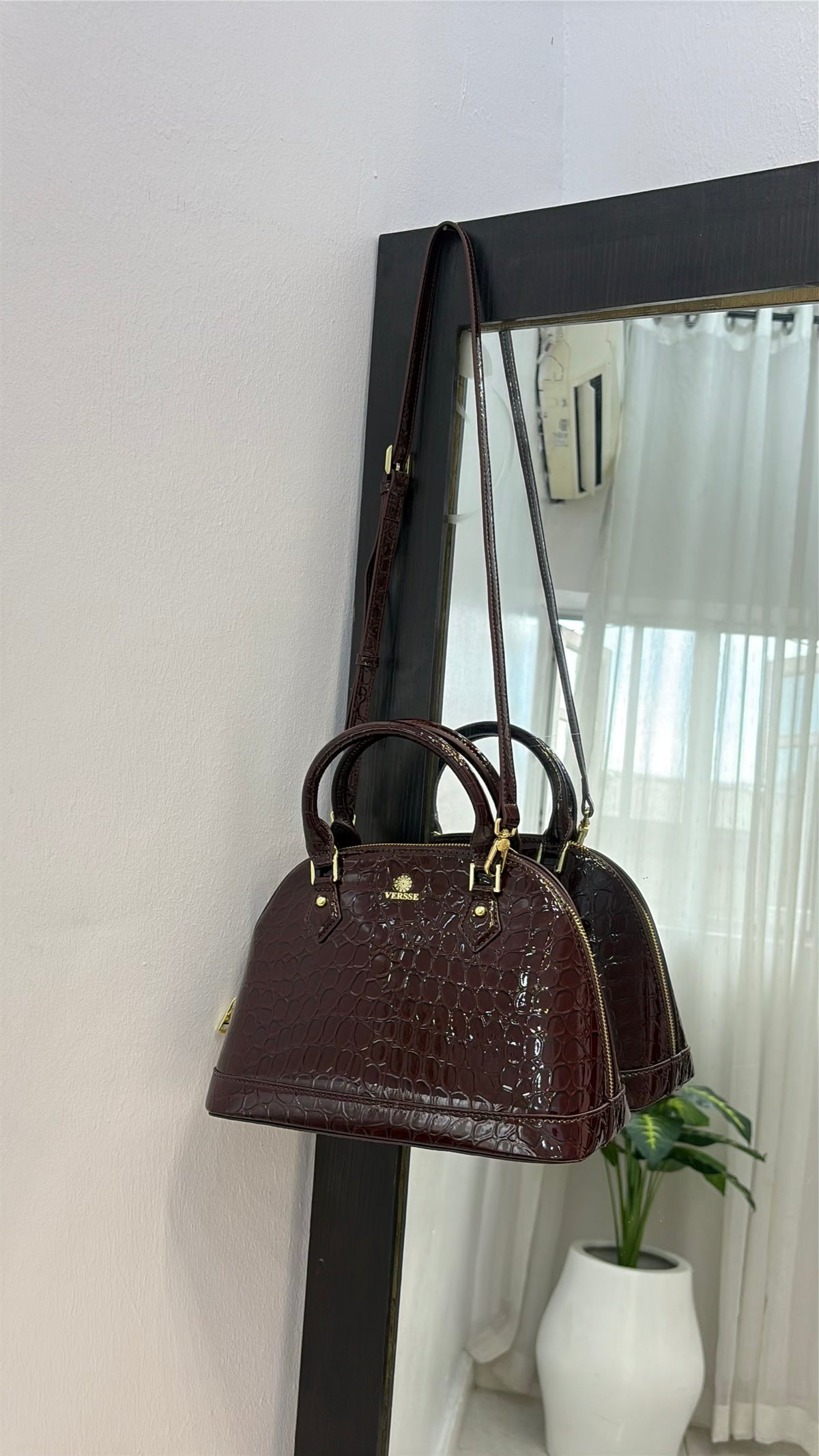 Versse Faux Croc Patent Leather Bag in Coffee