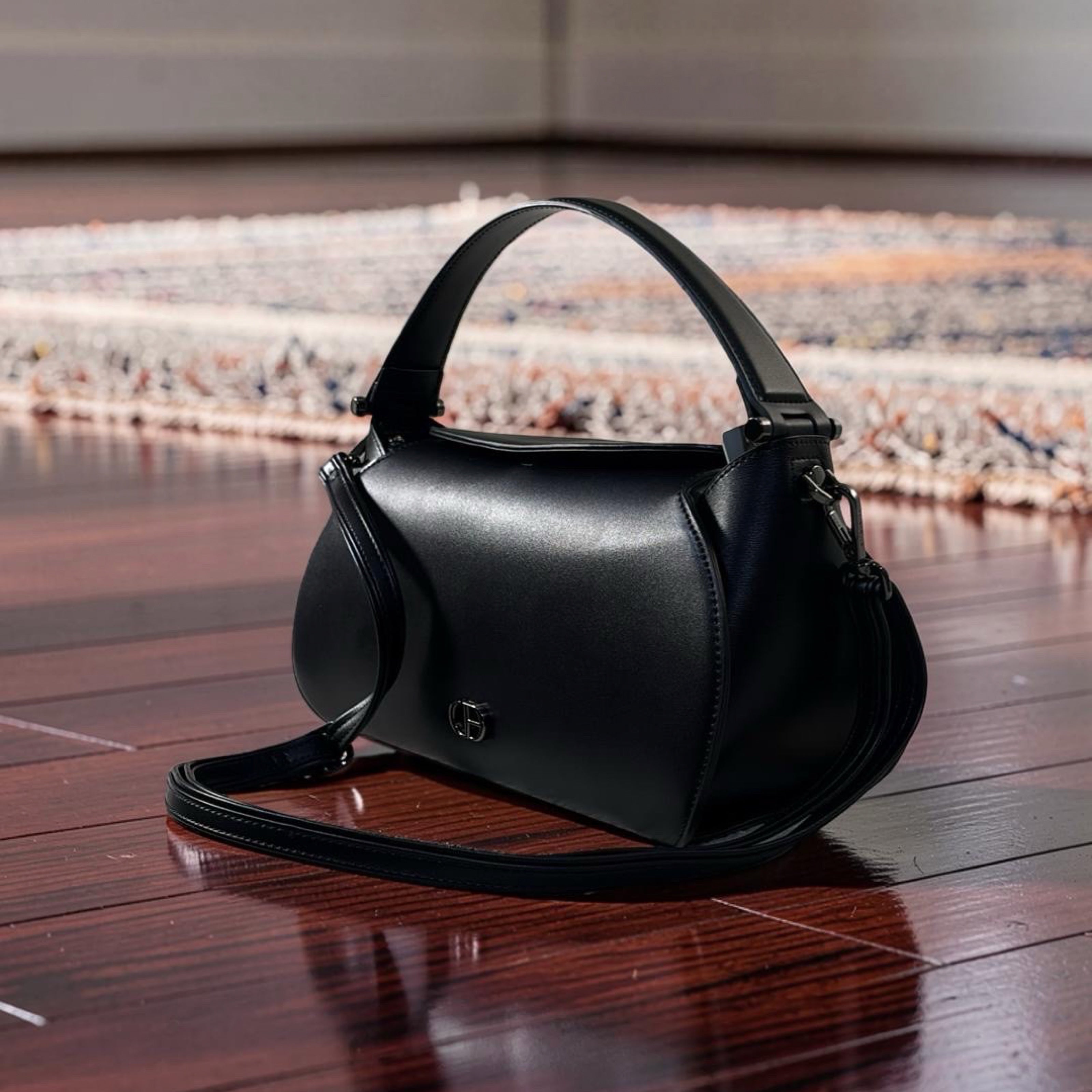 Chrisbella Wrap Deisgn Top Handle Bag in Black