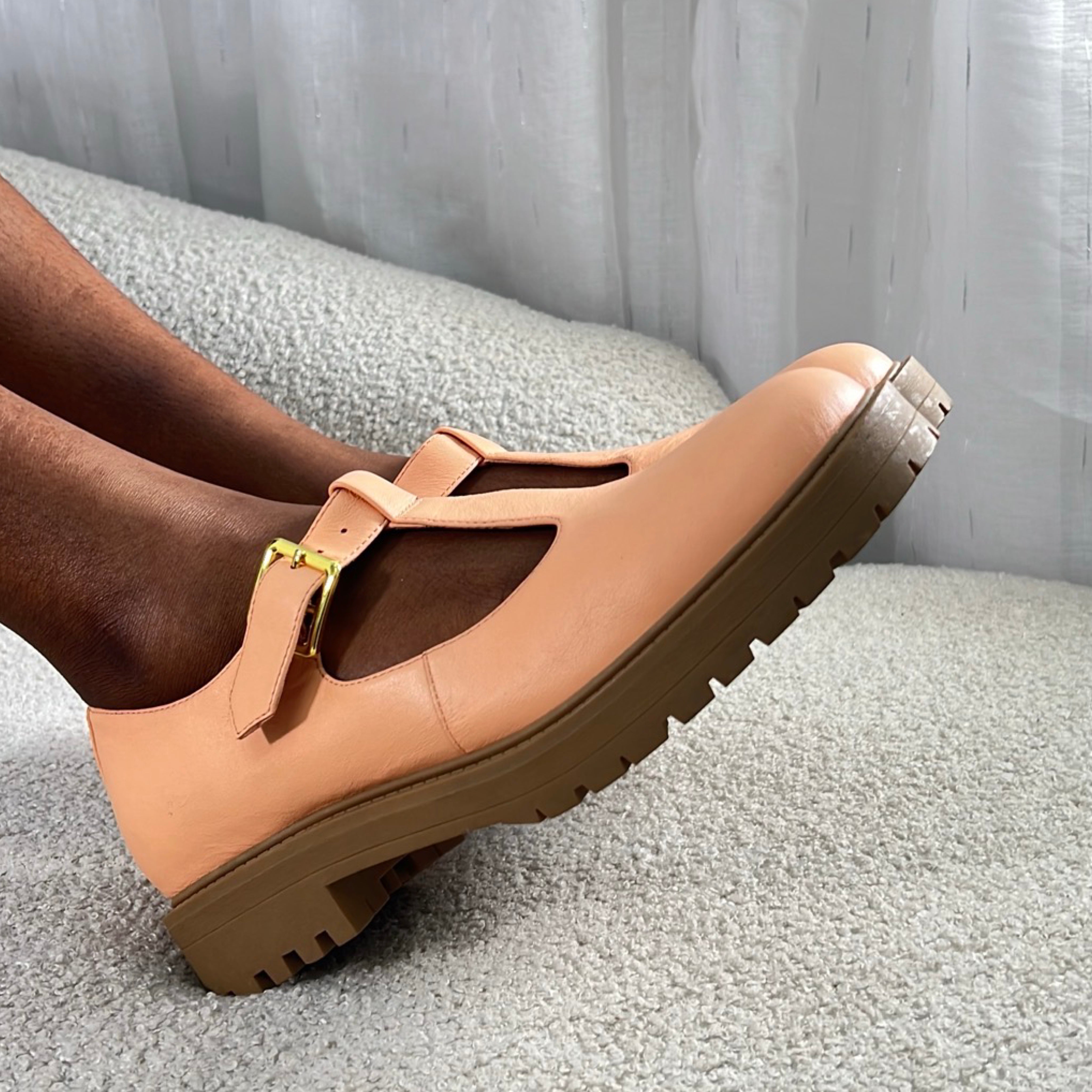 Wyder Studios Buckle Shoe in Peach