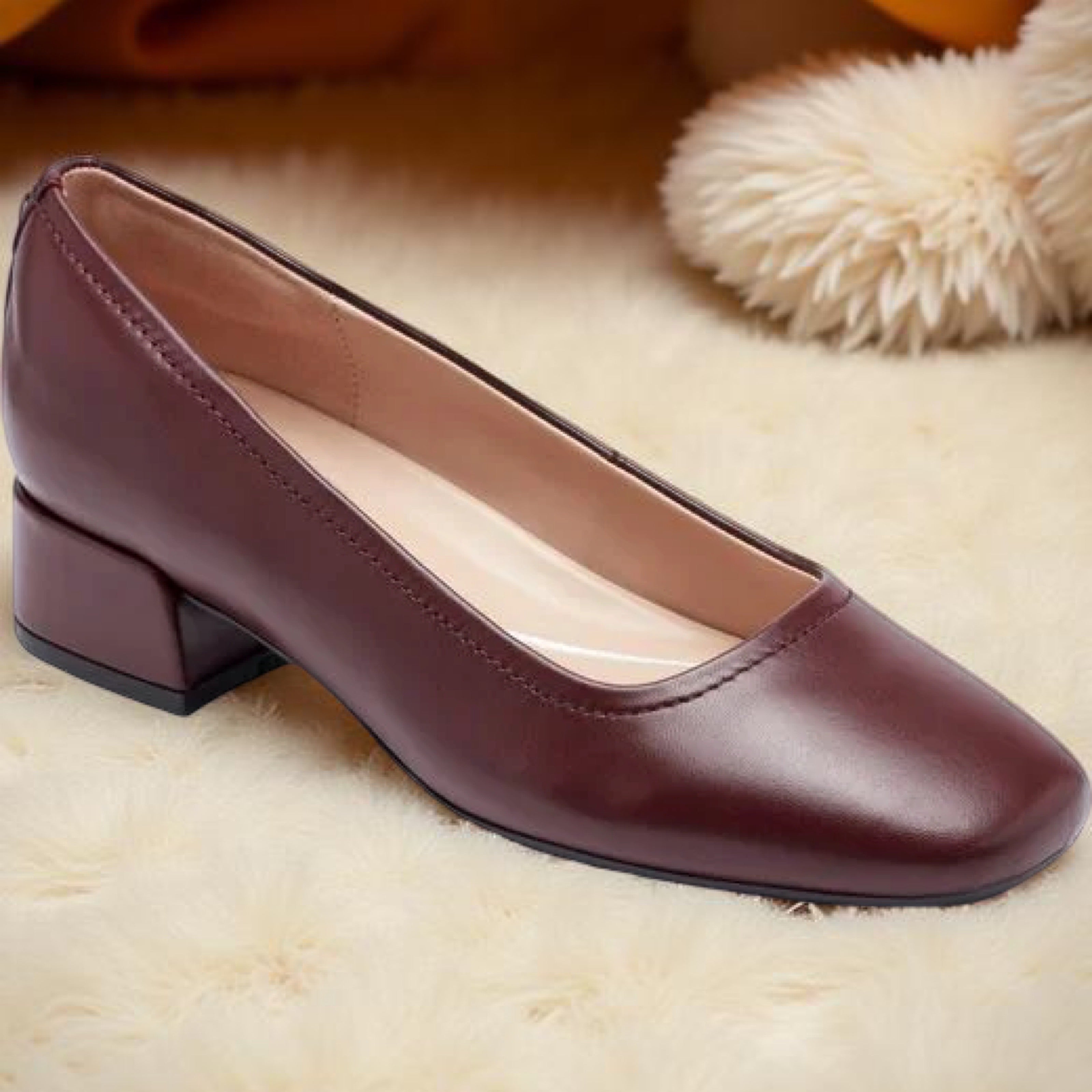 Easy Spirit Leather Block Heel Pump in Burgundy