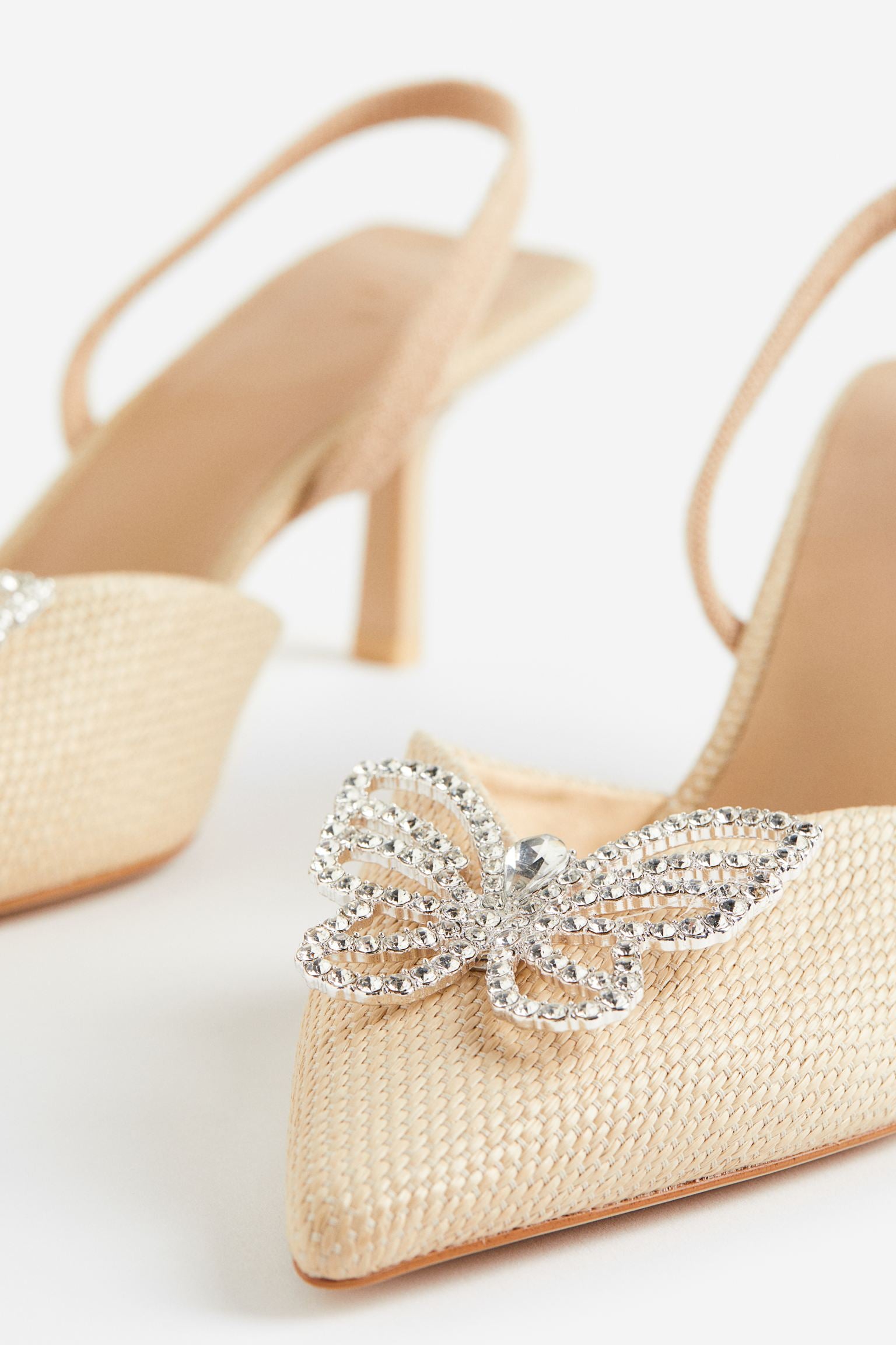 H & M BEIGE BUTTERFLY-DETAIL SLINGBACKS