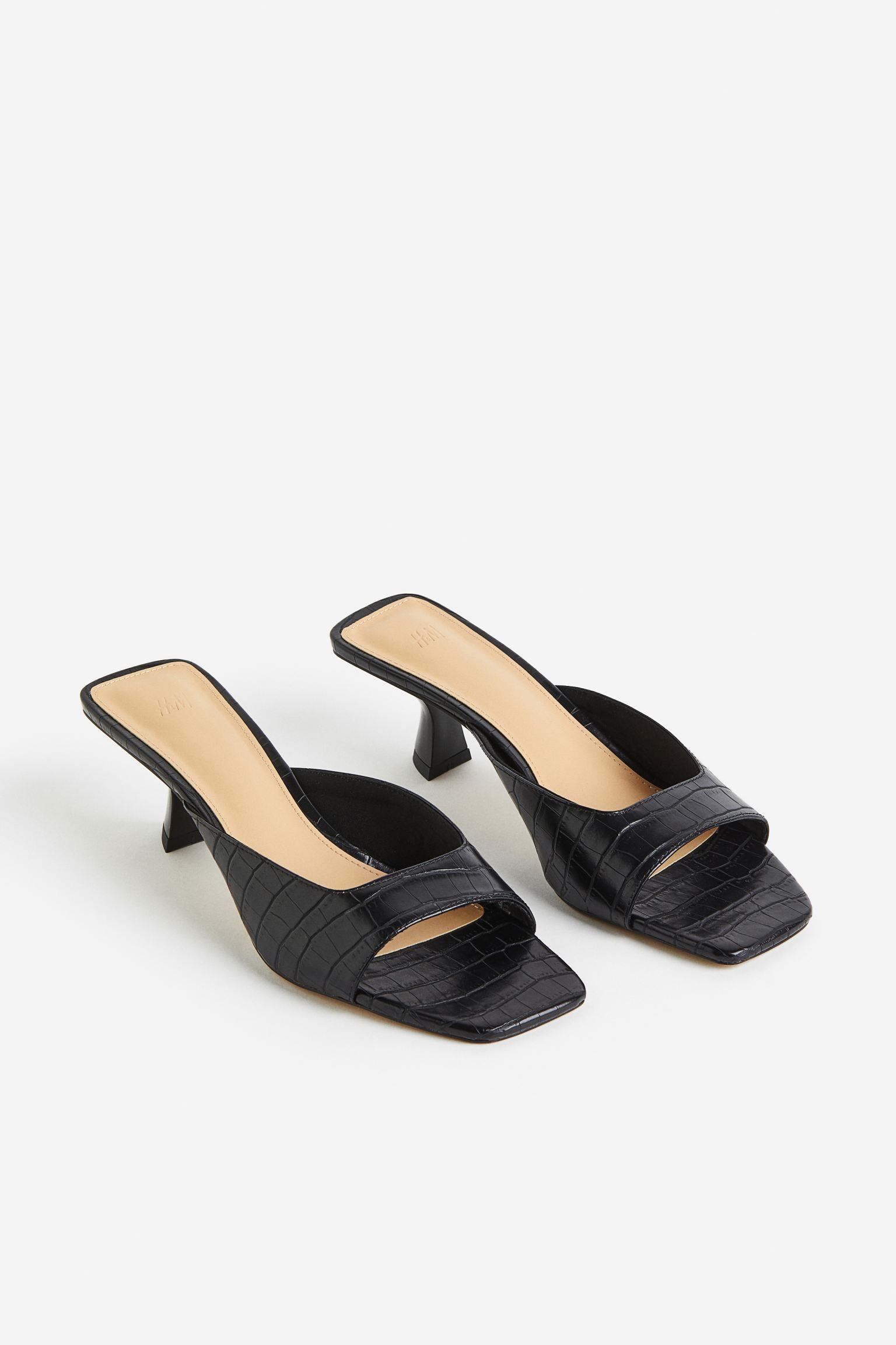 Black low 2024 heel mules