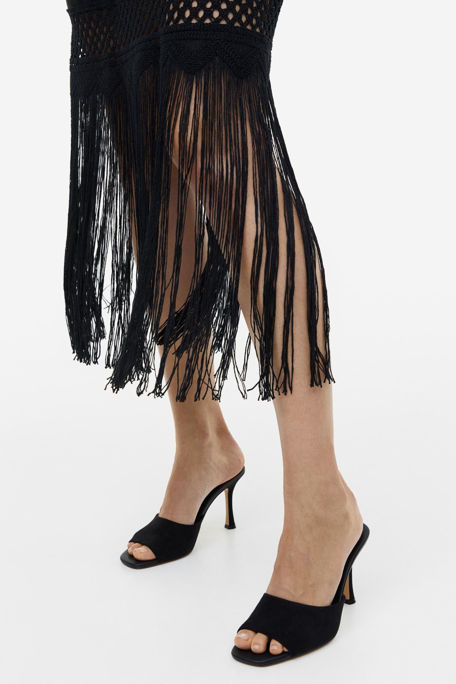 H & M BLACK SUEDE HEELED MULE