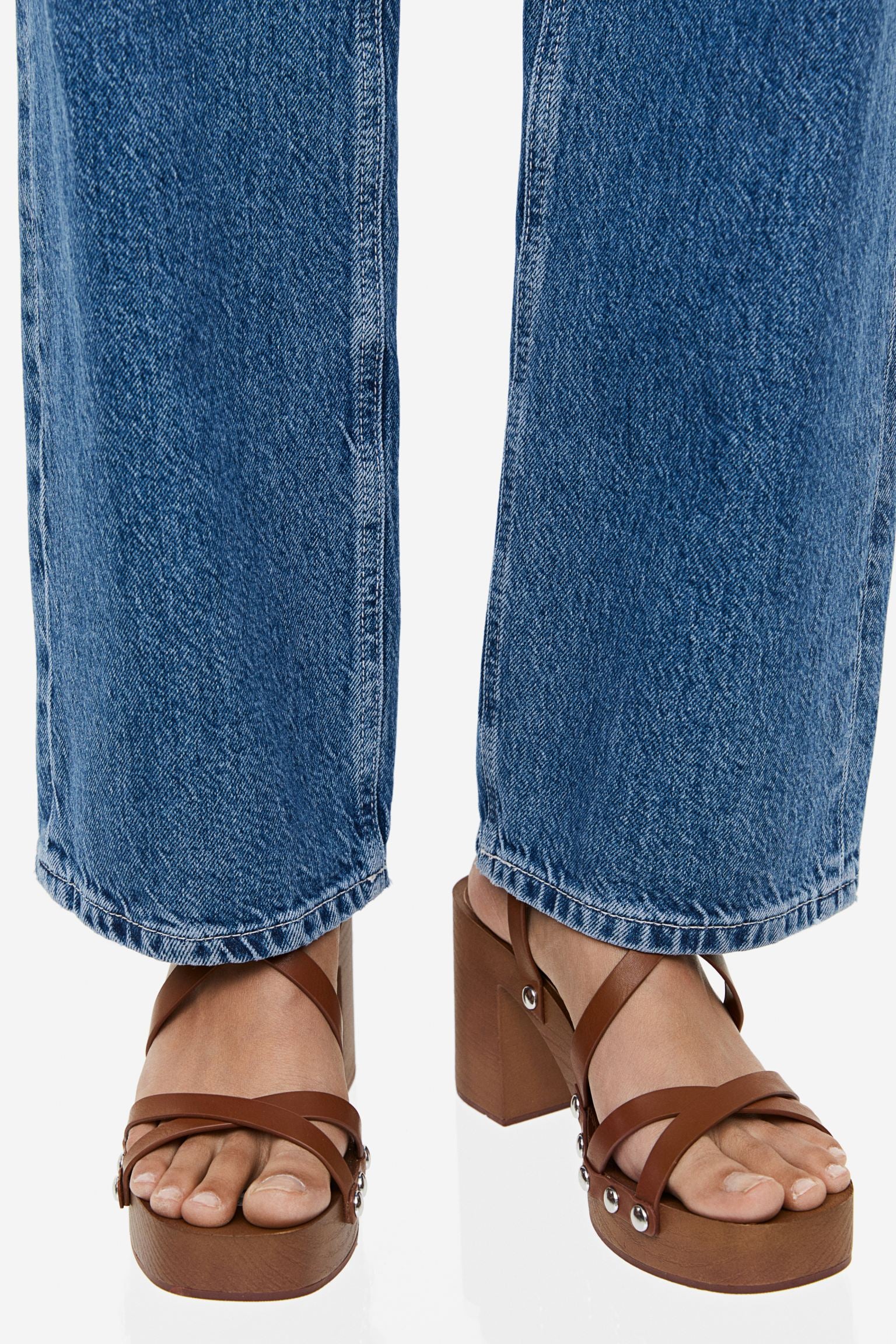 H & M BROWN LEATHER STUD-DETAIL BLOCK HEEL SANDAL