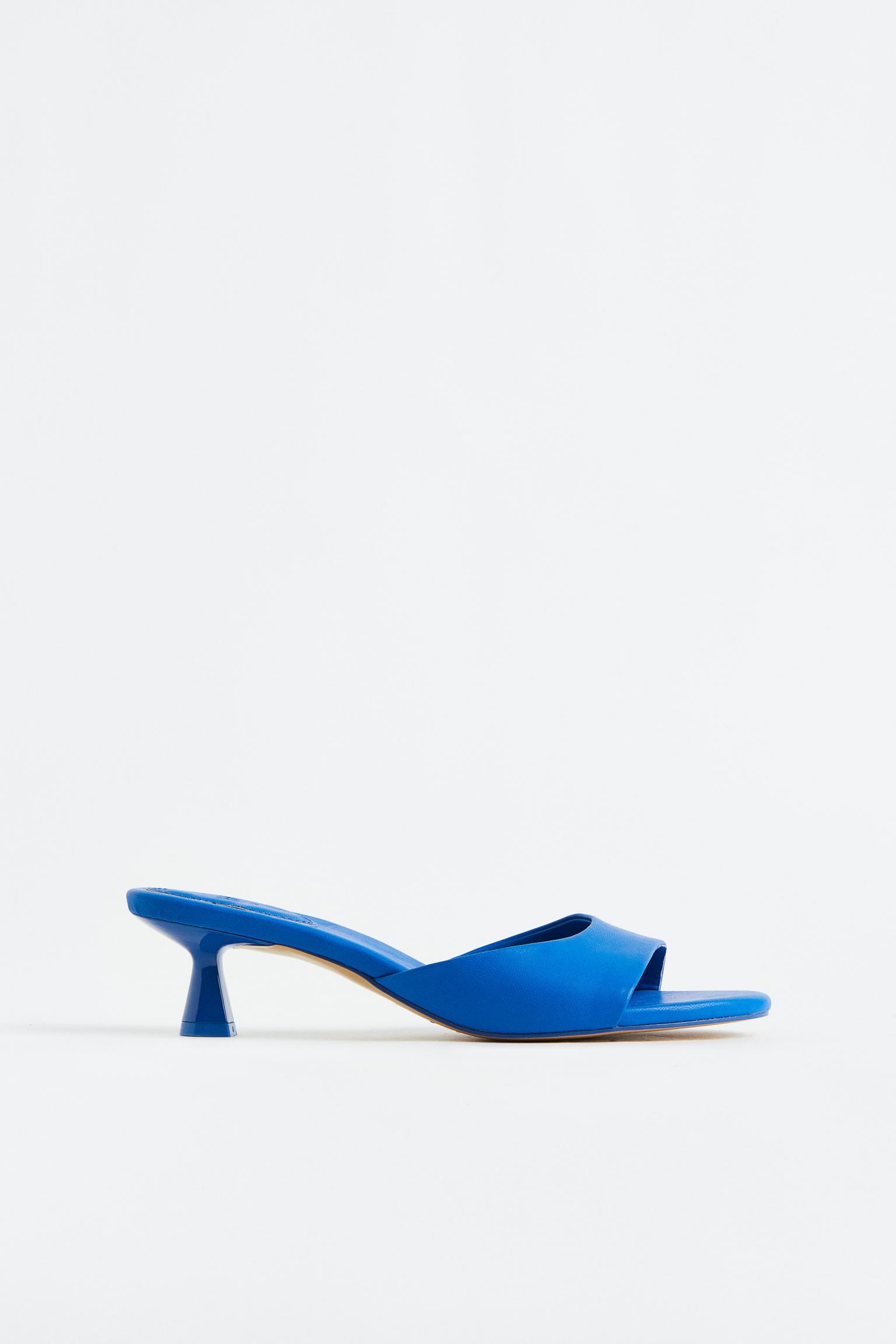 H & M COBALT BLLUE LEATHER LOW HEEL MULE