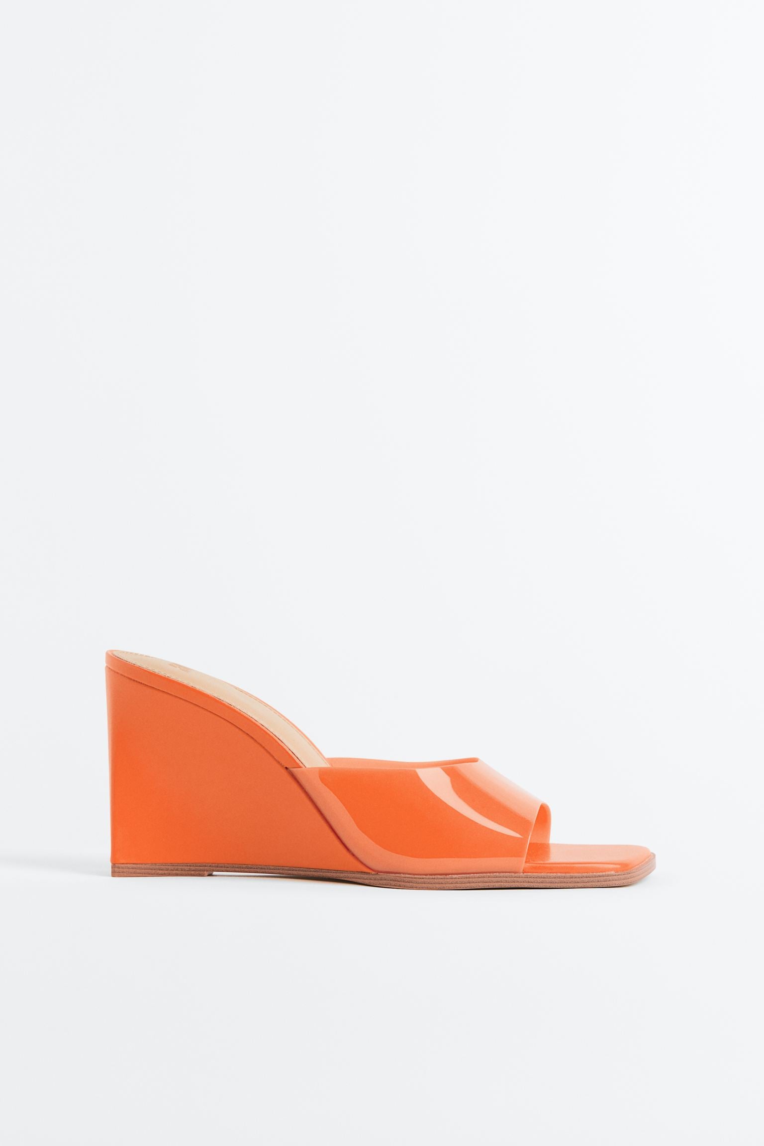 H & M ORANGE VINYL WEDGE MULE