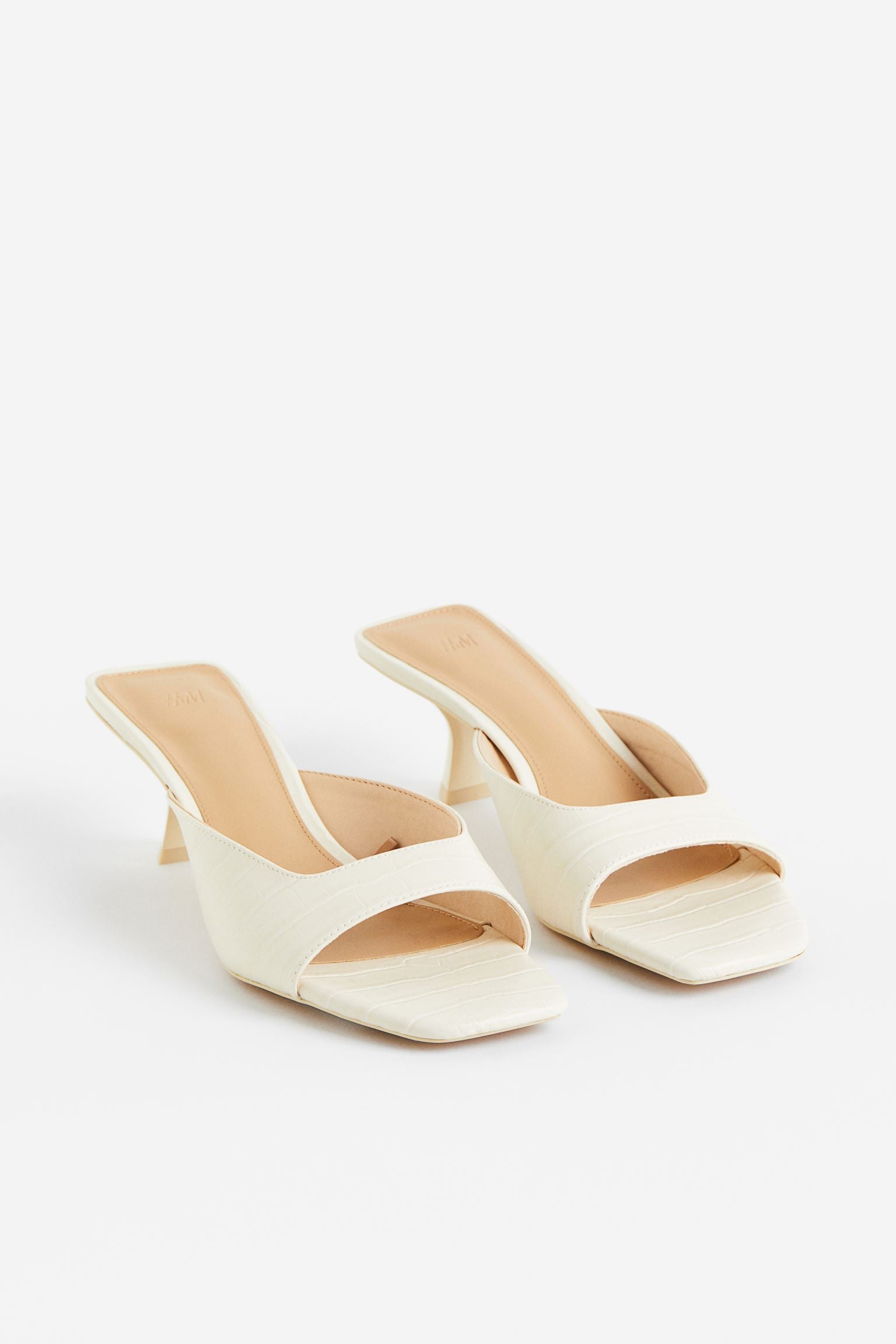 H & M WHITE FAUX CROC LEATHER LOW HEEL MULE
