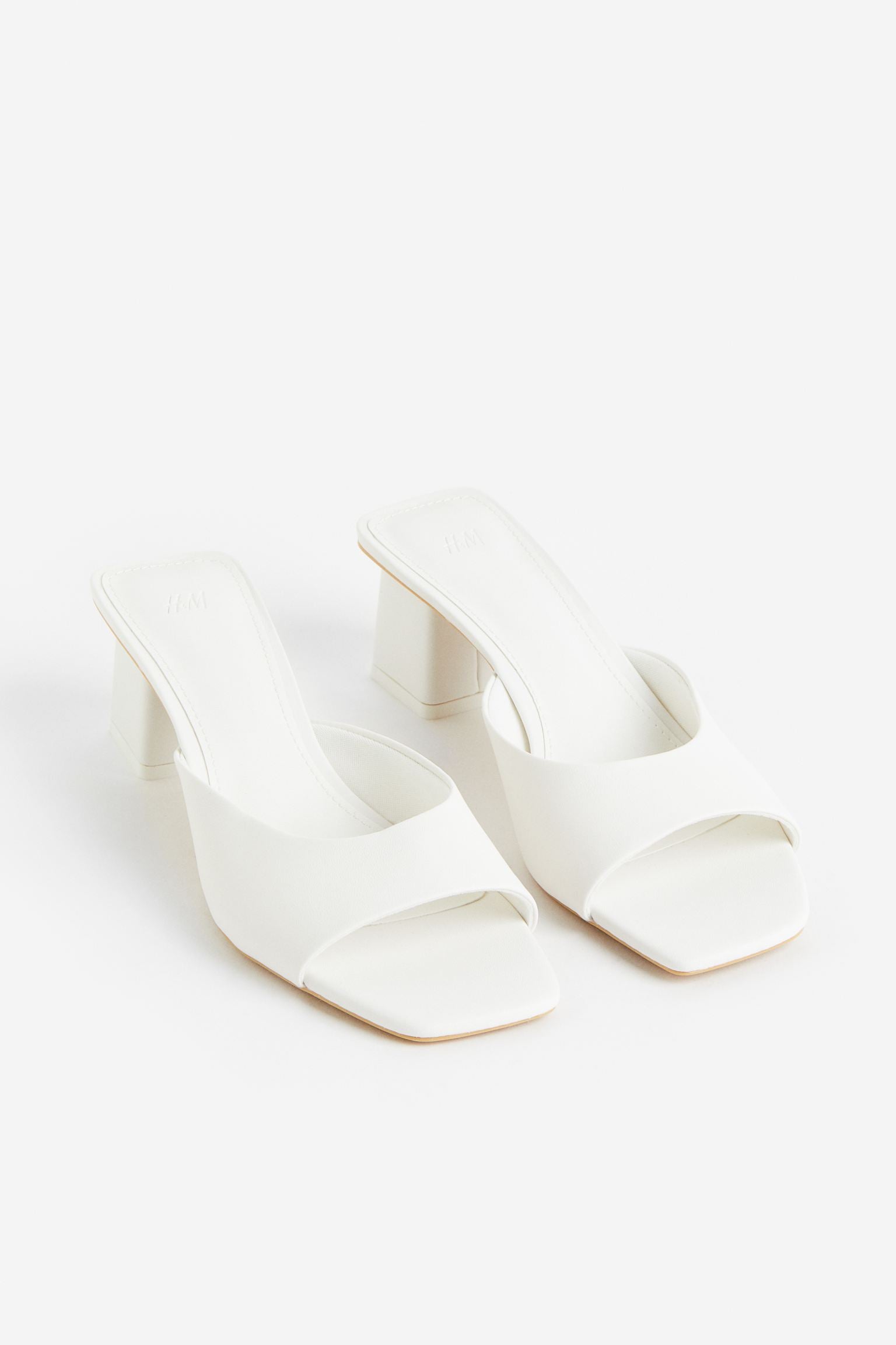 H & M WHITE LEATHER BLOCK HEEL MULE