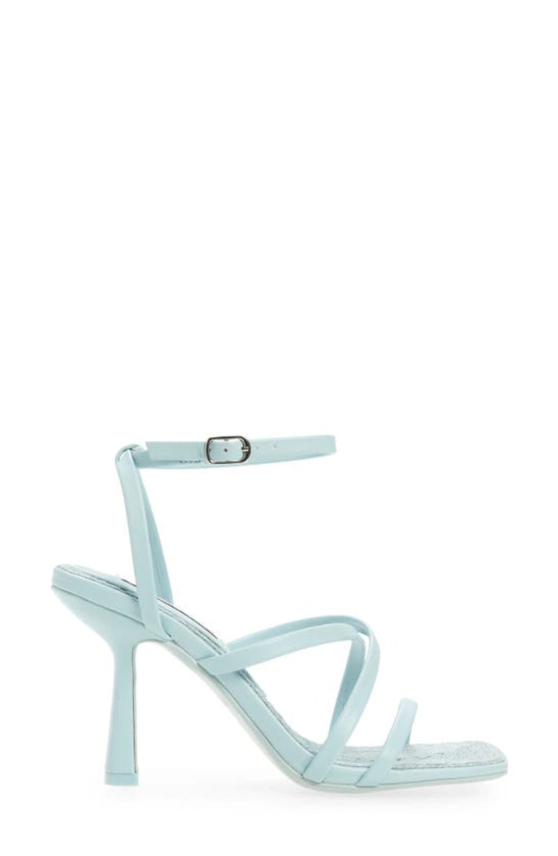STEVE MADDEN BLUE STRAPPY FLARE HEEL SANDAL
