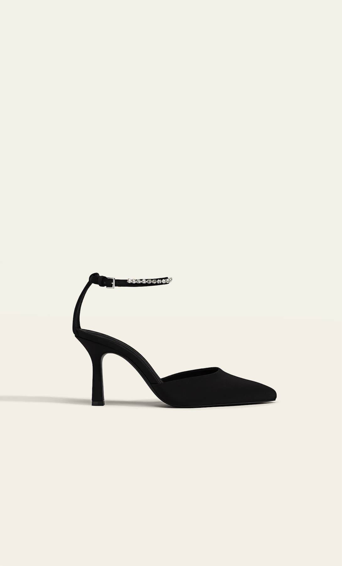 STRADIVARIUS BLACK HEELED SHOES WITH RHINESTONE STRAP