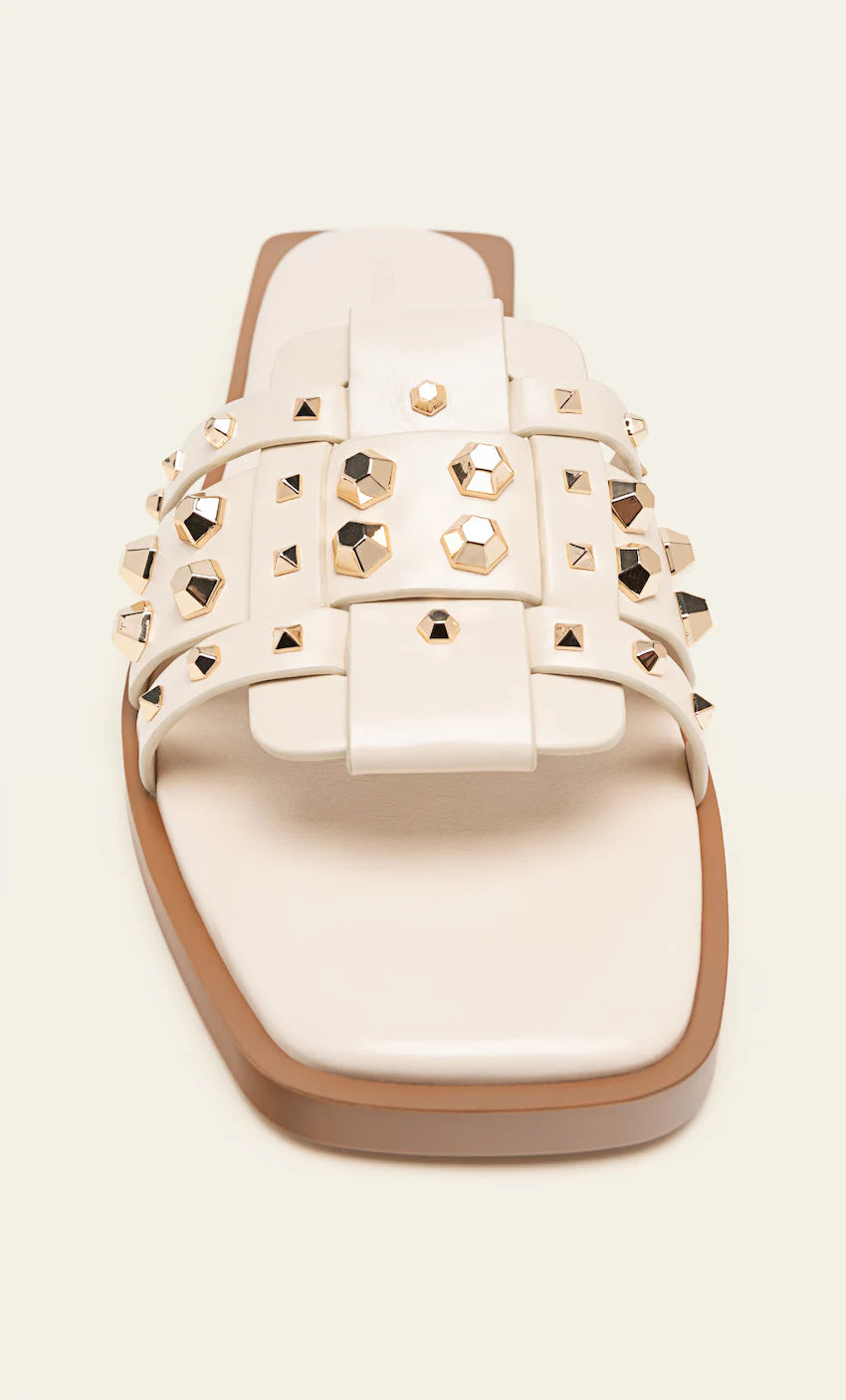 STRADIVARIUS ECRU GOLD-STUDDED SLIDE