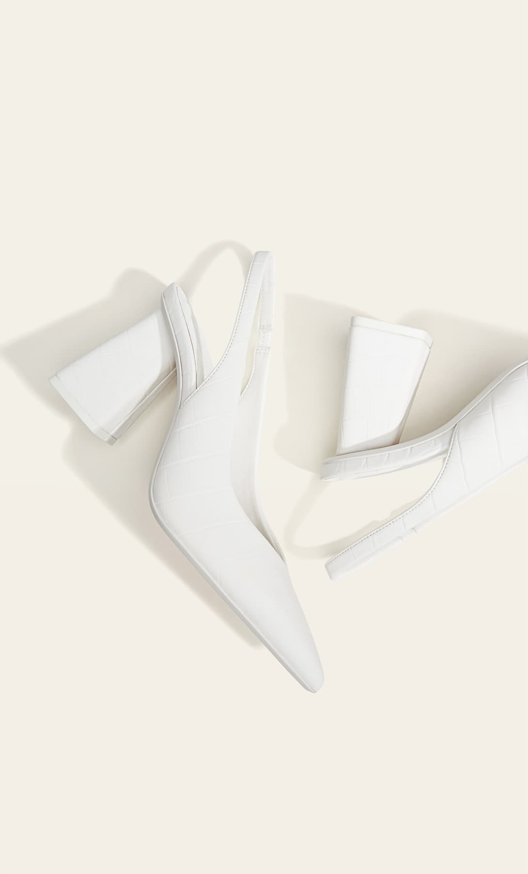 STRADIVARIUS WHITE SLINGBACK BLOCK HEEL SHOES
