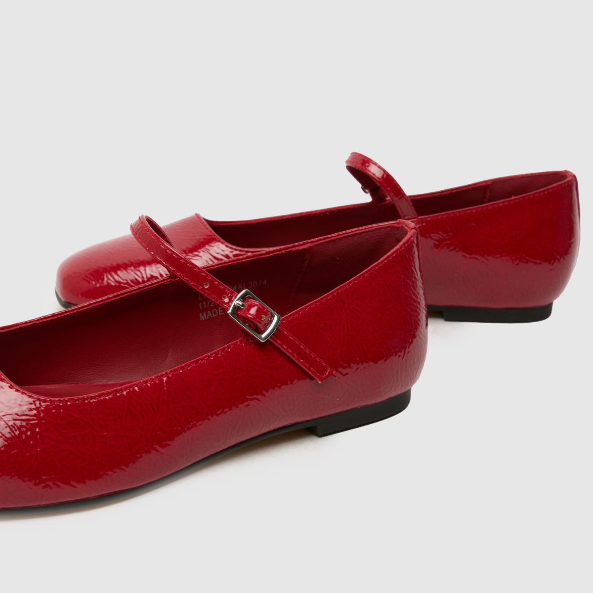 Schuh Crinkle Leather Maryjanes in Red