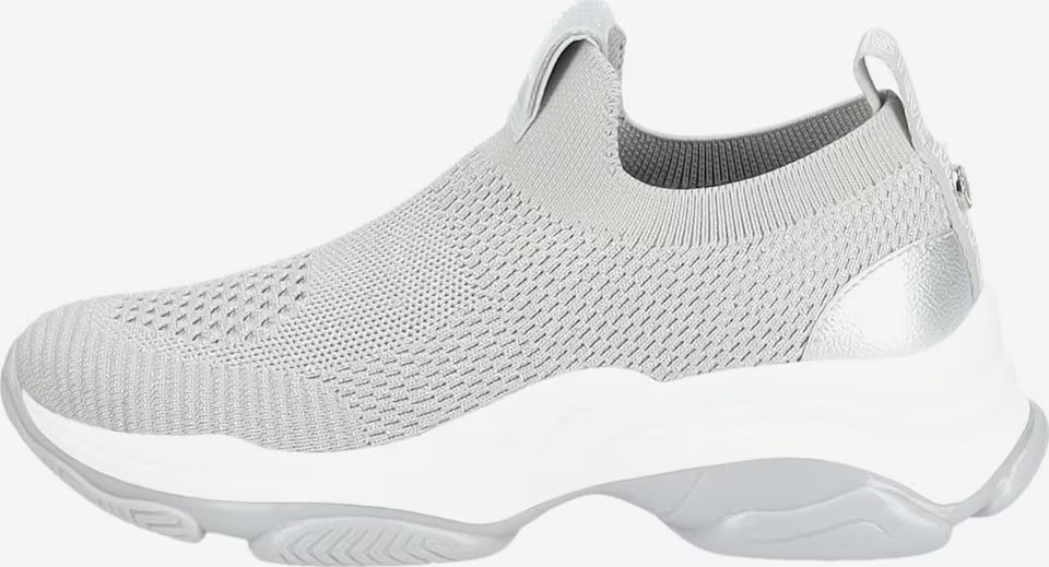 Steve Madden Elastic Beathable Slip-Ons in Grey