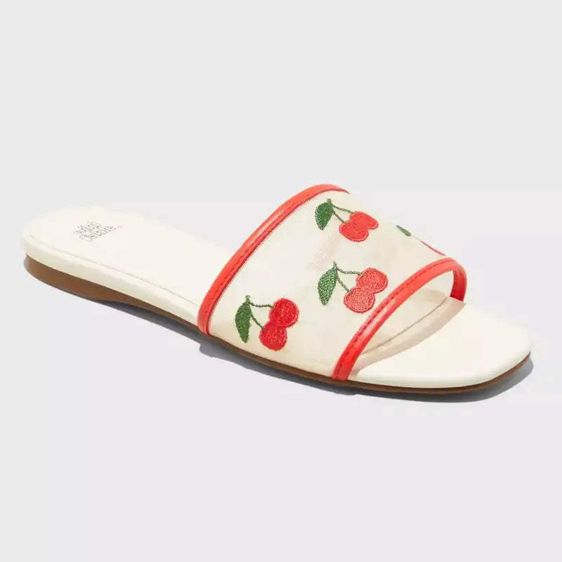 Wild Fable Cherry Slide Sandal in Cream