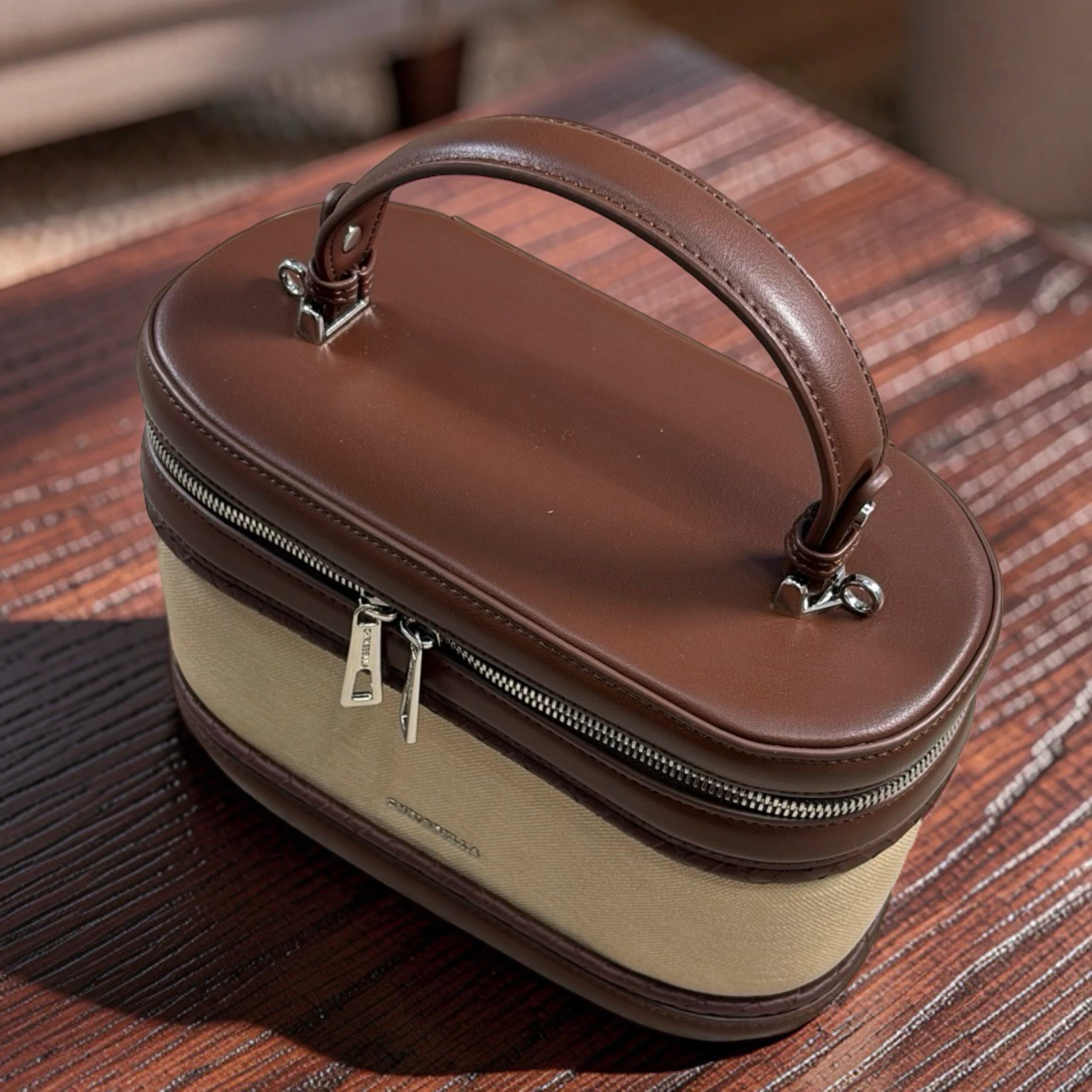 Chrisbella Top-Handle Bag with Tappings in Coffee