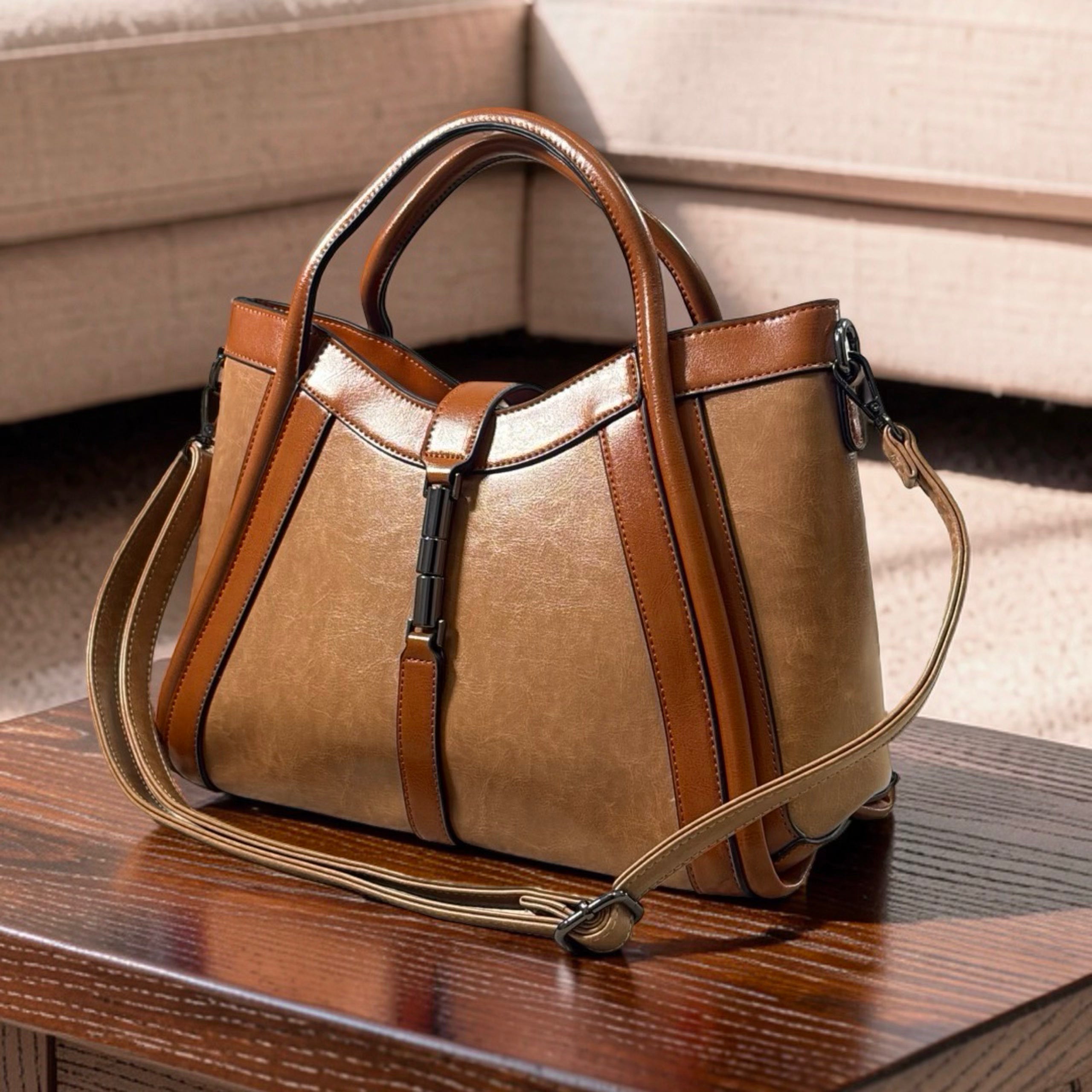 Holley Vivi Two-in One Contrast Color Bag in Apricot