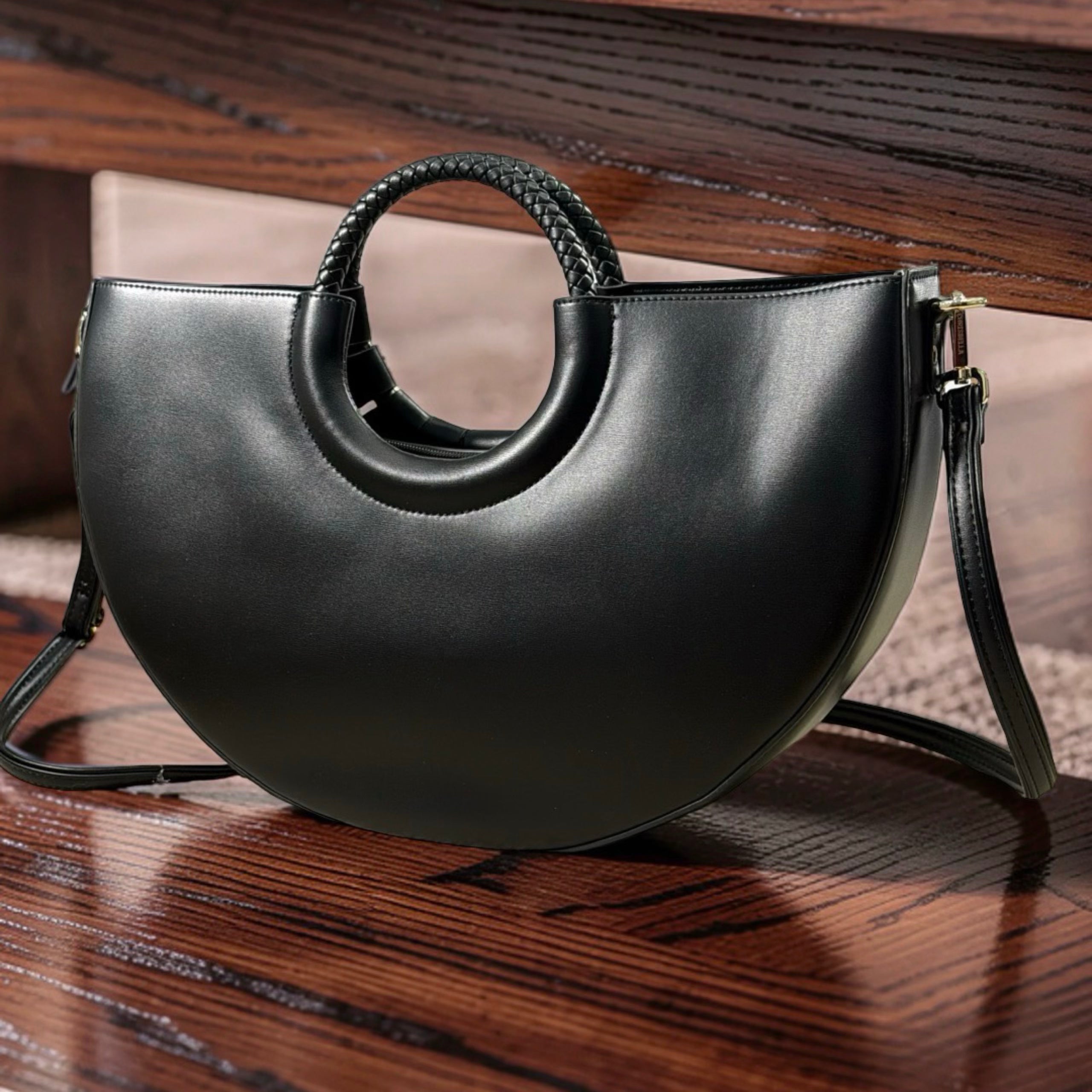 Chrisbella Half-Circle Bag in Black