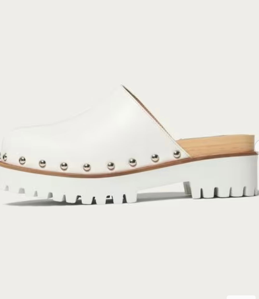 UNITED ARROWS WHITE ALMOND TOE MULE